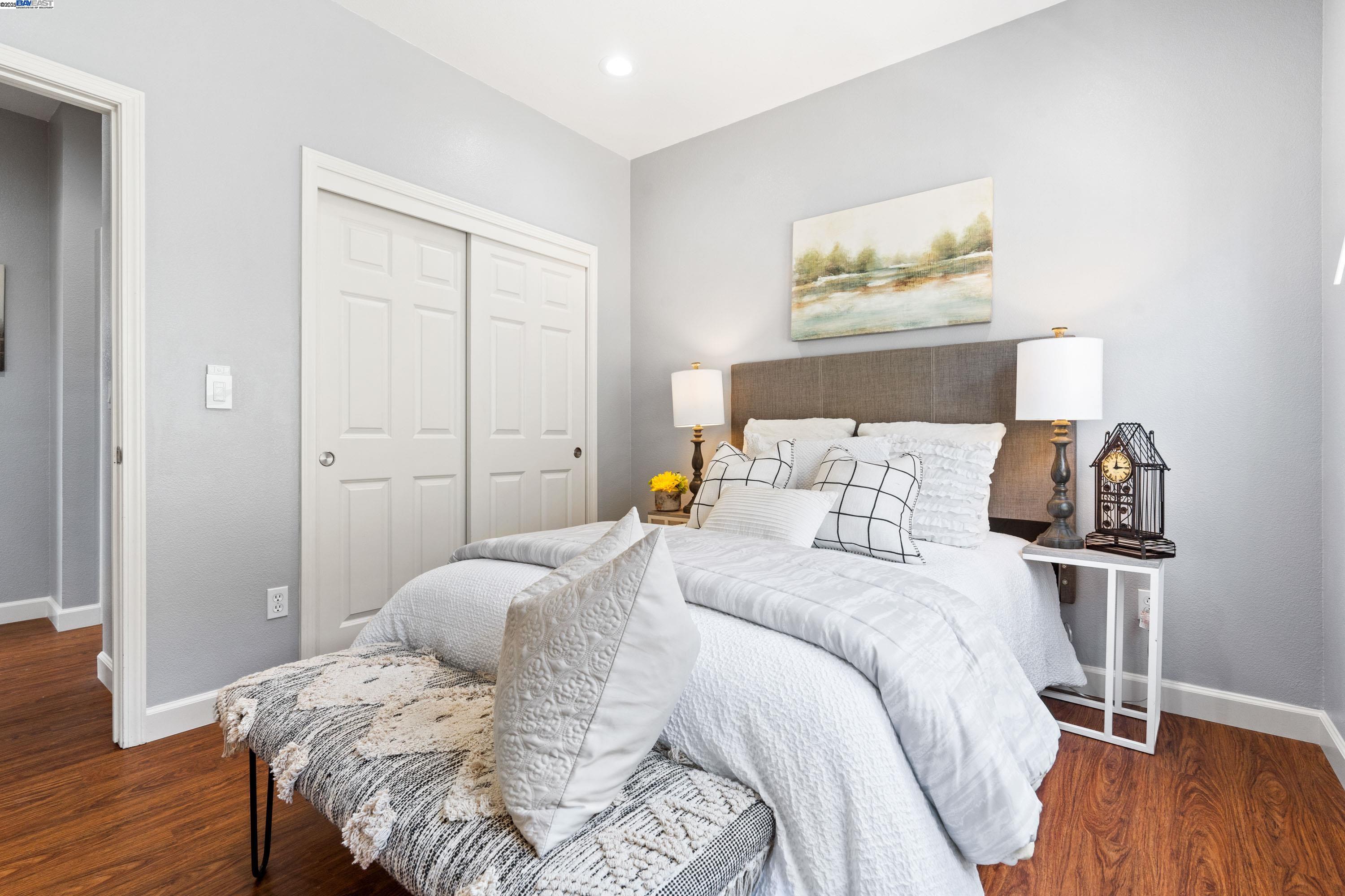Detail Gallery Image 29 of 52 For 132 Maple Ln, East Palo Alto,  CA 94303 - 4 Beds | 2/1 Baths