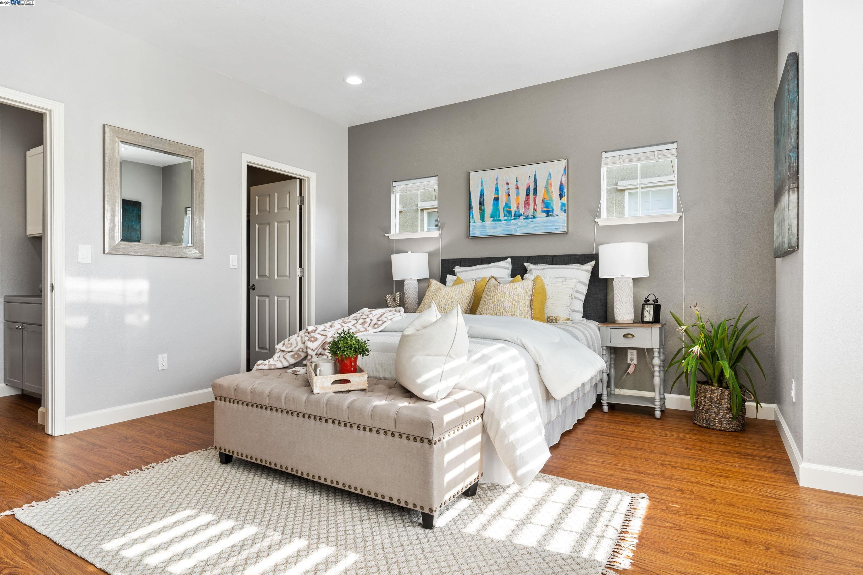 Detail Gallery Image 33 of 52 For 132 Maple Ln, East Palo Alto,  CA 94303 - 4 Beds | 2/1 Baths