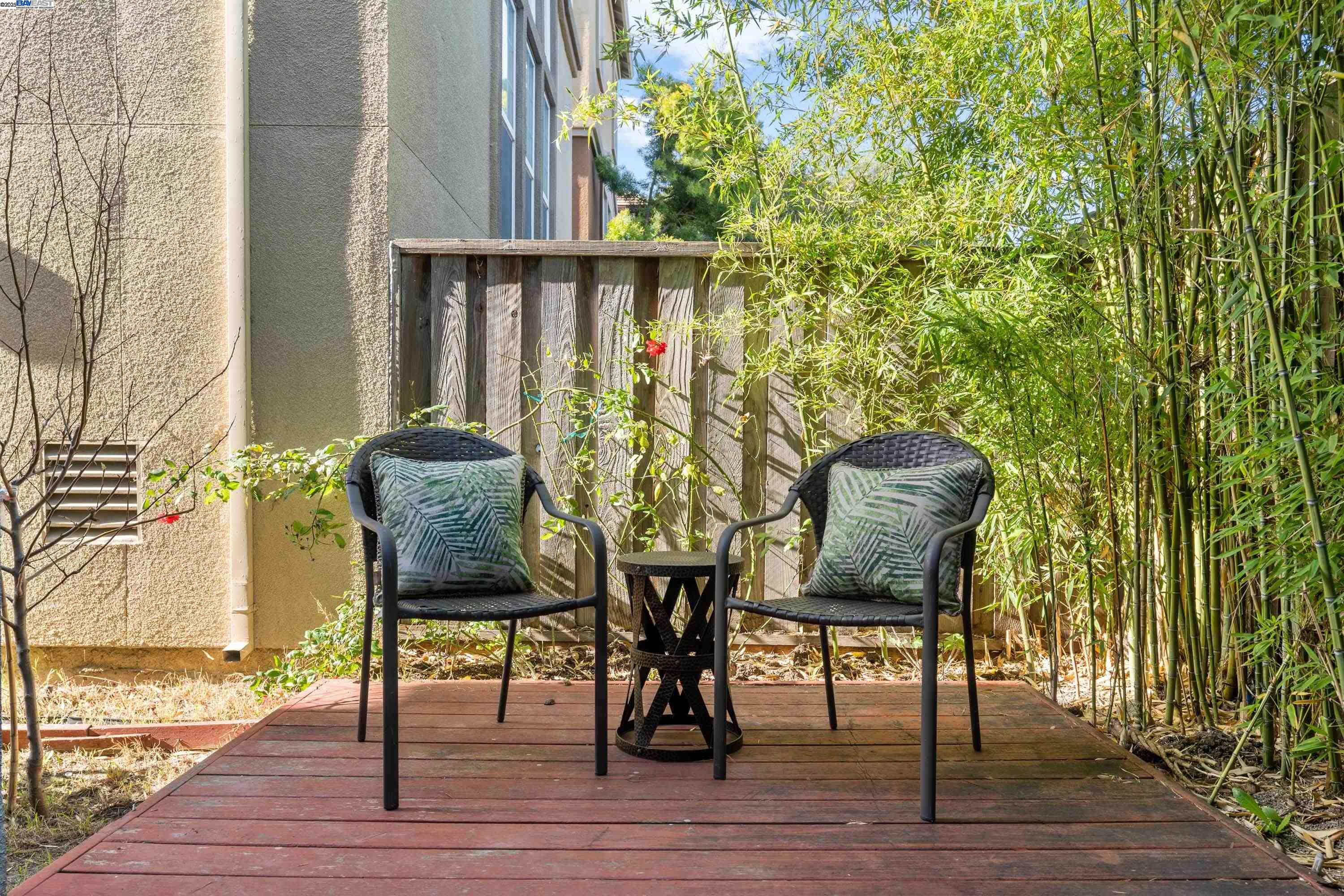 Detail Gallery Image 44 of 52 For 132 Maple Ln, East Palo Alto,  CA 94303 - 4 Beds | 2/1 Baths