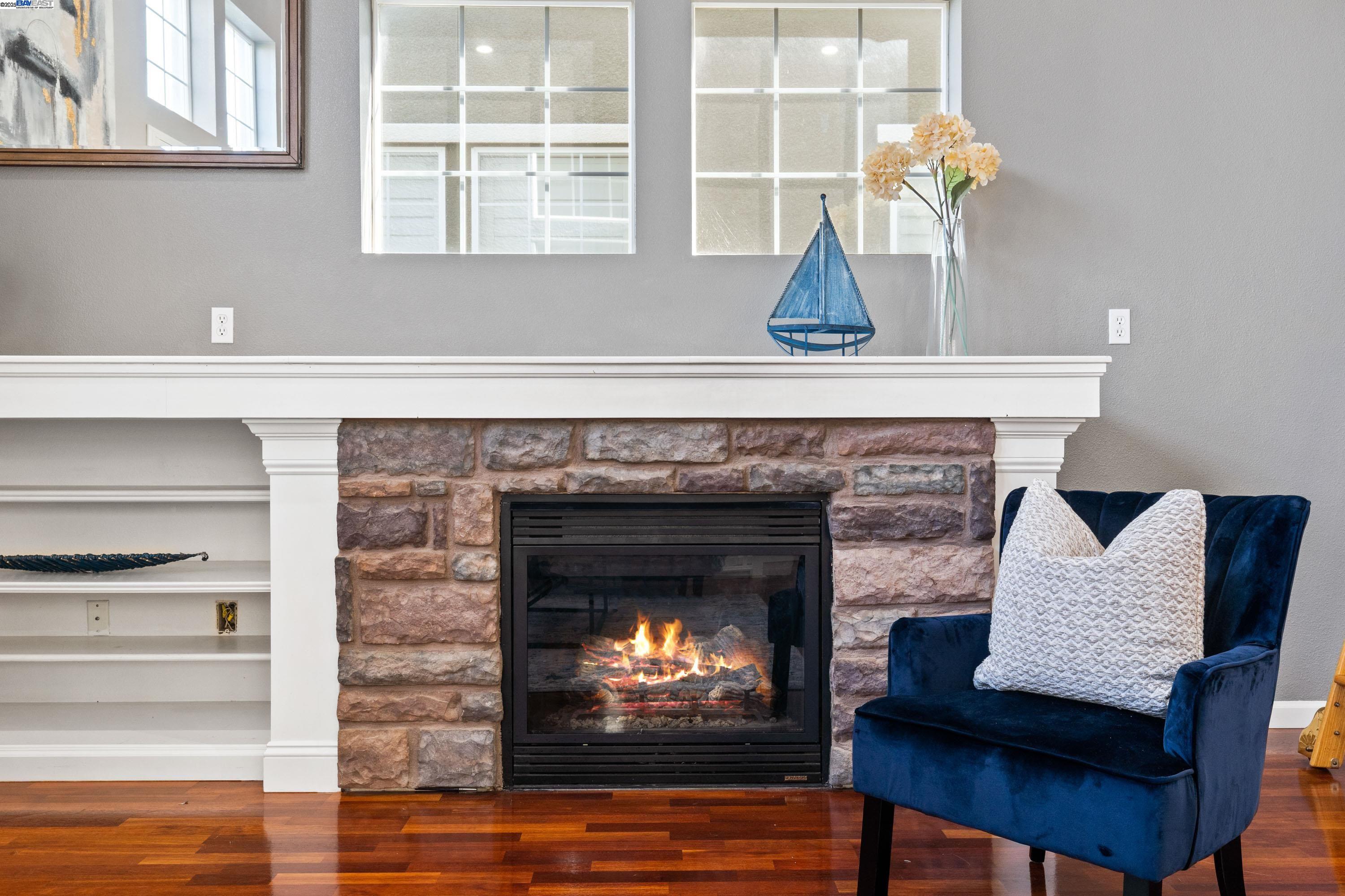 Detail Gallery Image 6 of 52 For 132 Maple Ln, East Palo Alto,  CA 94303 - 4 Beds | 2/1 Baths