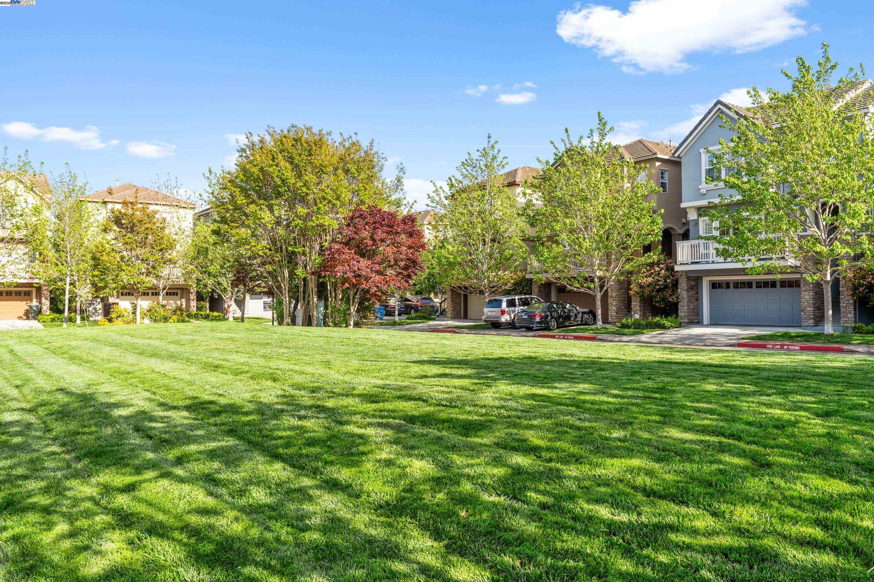 Detail Gallery Image 51 of 52 For 132 Maple Ln, East Palo Alto,  CA 94303 - 4 Beds | 2/1 Baths