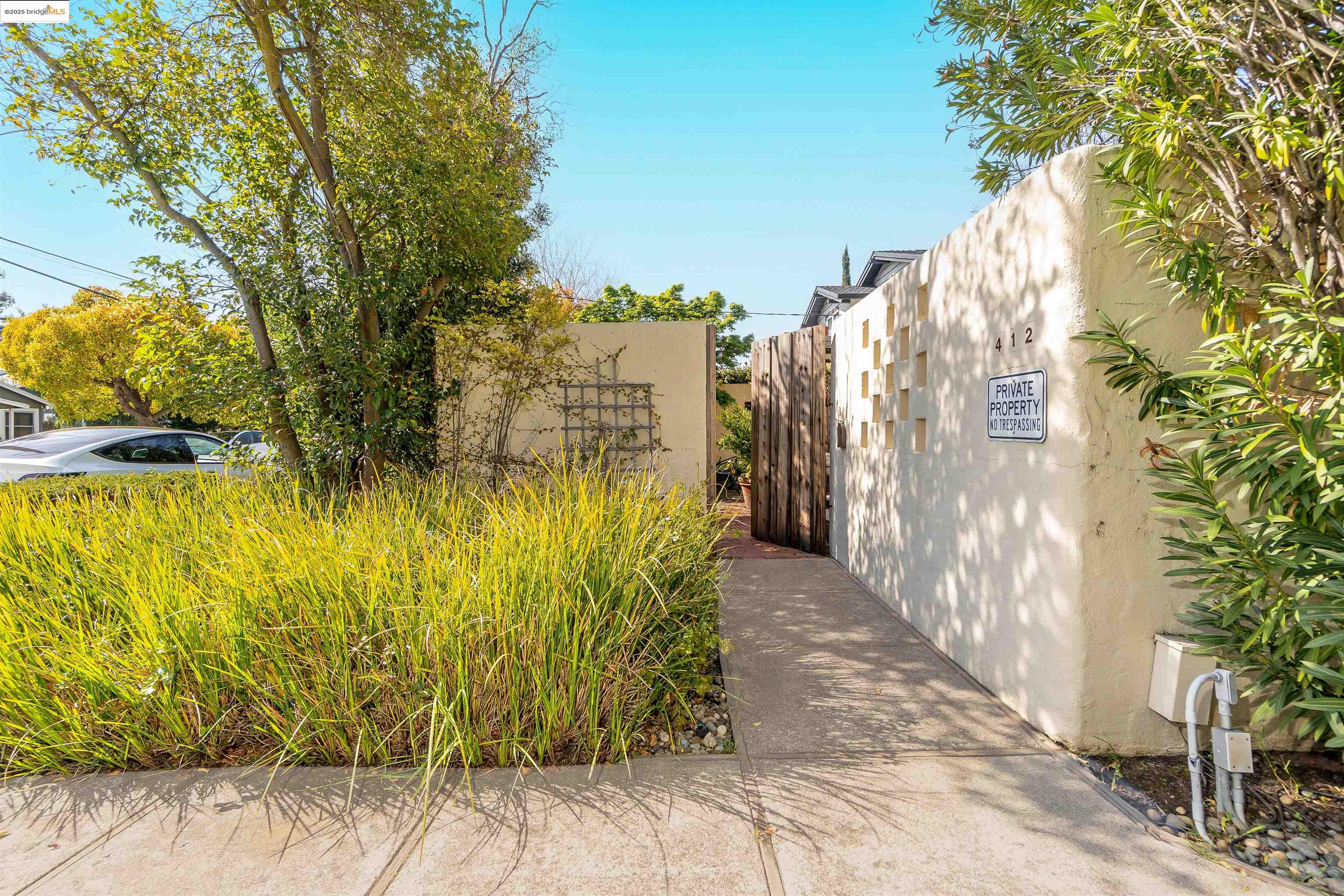 Detail Gallery Image 3 of 35 For 412 Pepper Ave, Palo Alto,  CA 94306 - 2 Beds | 1 Baths