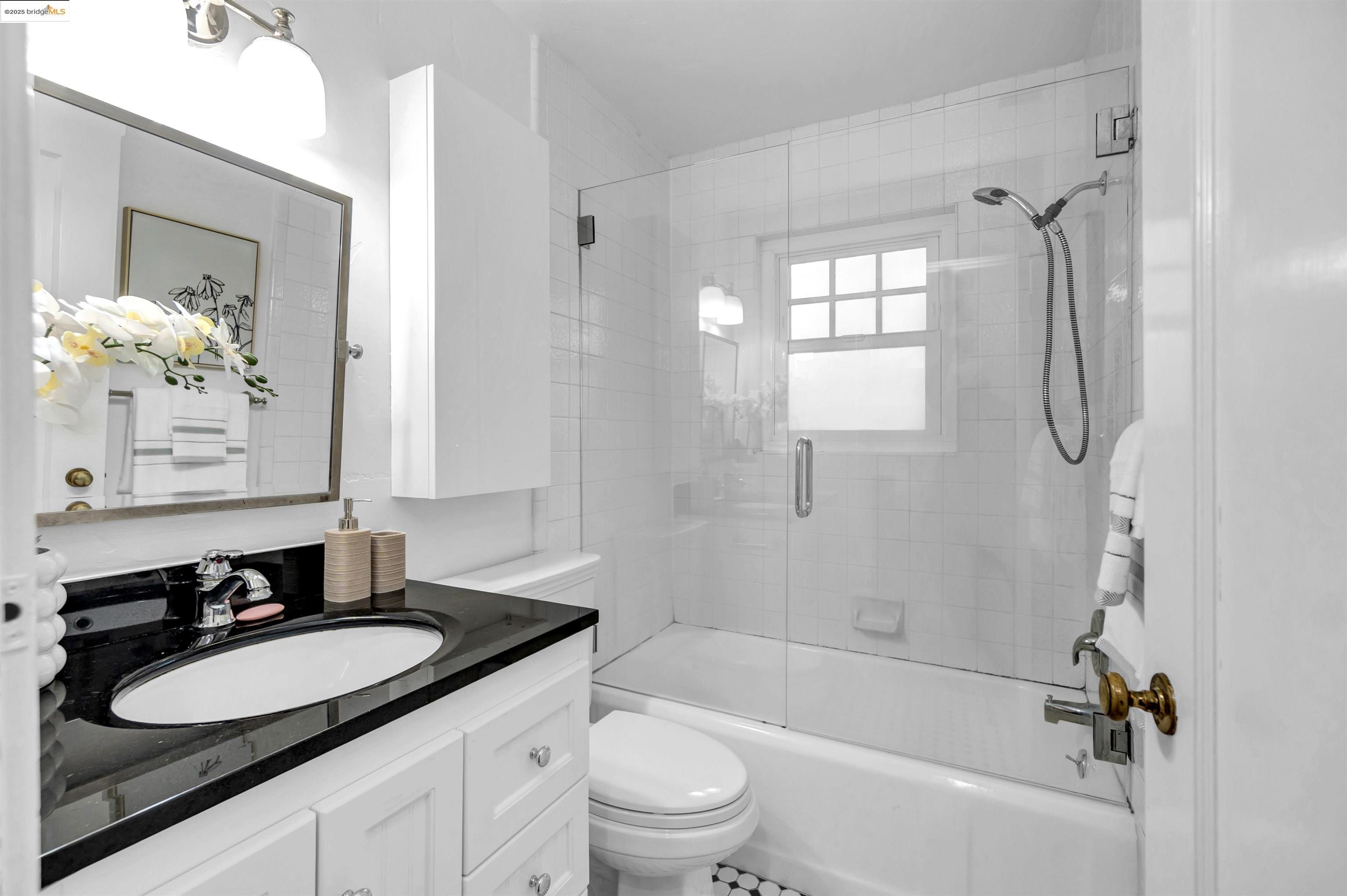 Detail Gallery Image 24 of 35 For 412 Pepper Ave, Palo Alto,  CA 94306 - 2 Beds | 1 Baths