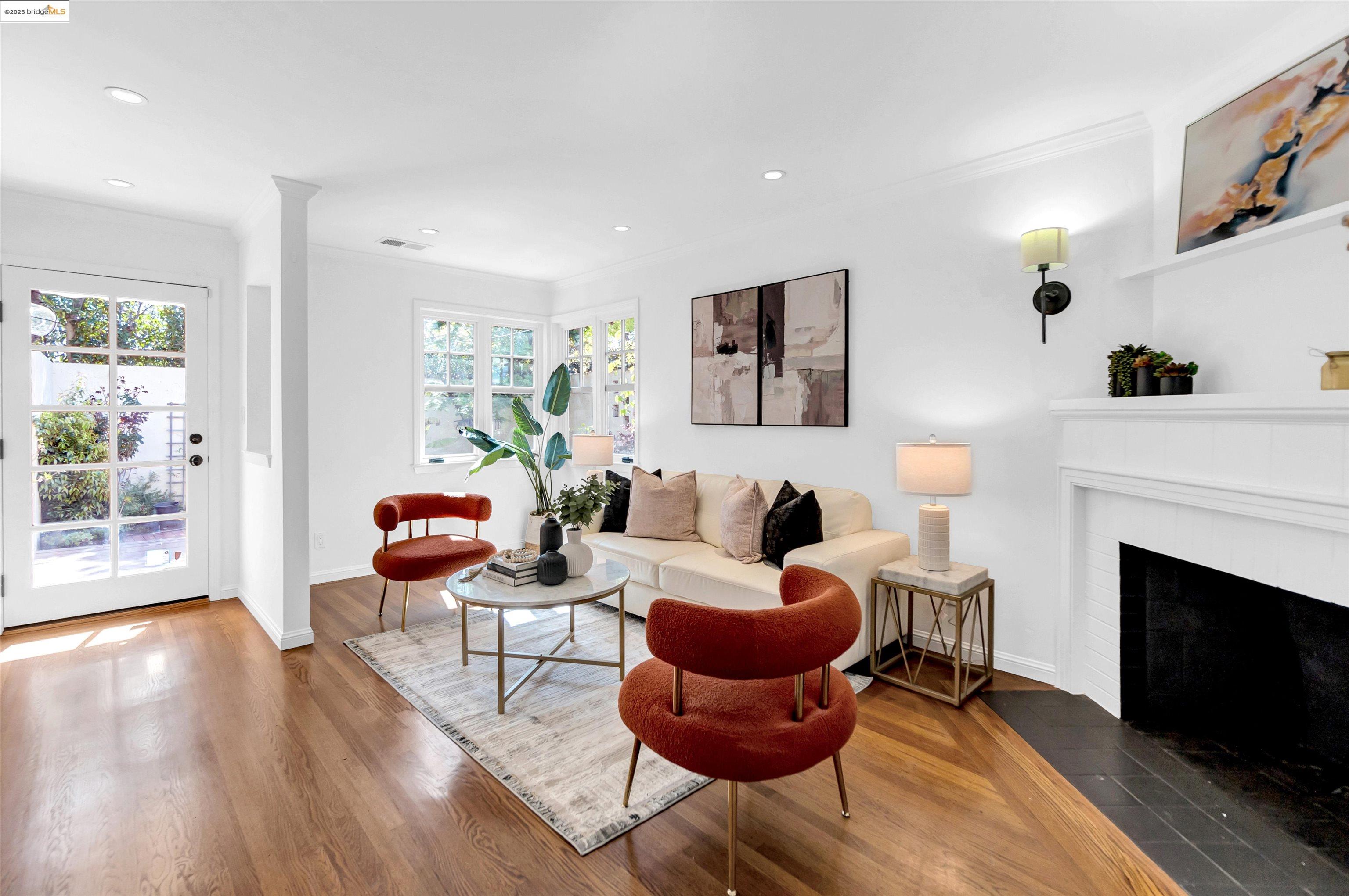 Detail Gallery Image 6 of 35 For 412 Pepper Ave, Palo Alto,  CA 94306 - 2 Beds | 1 Baths