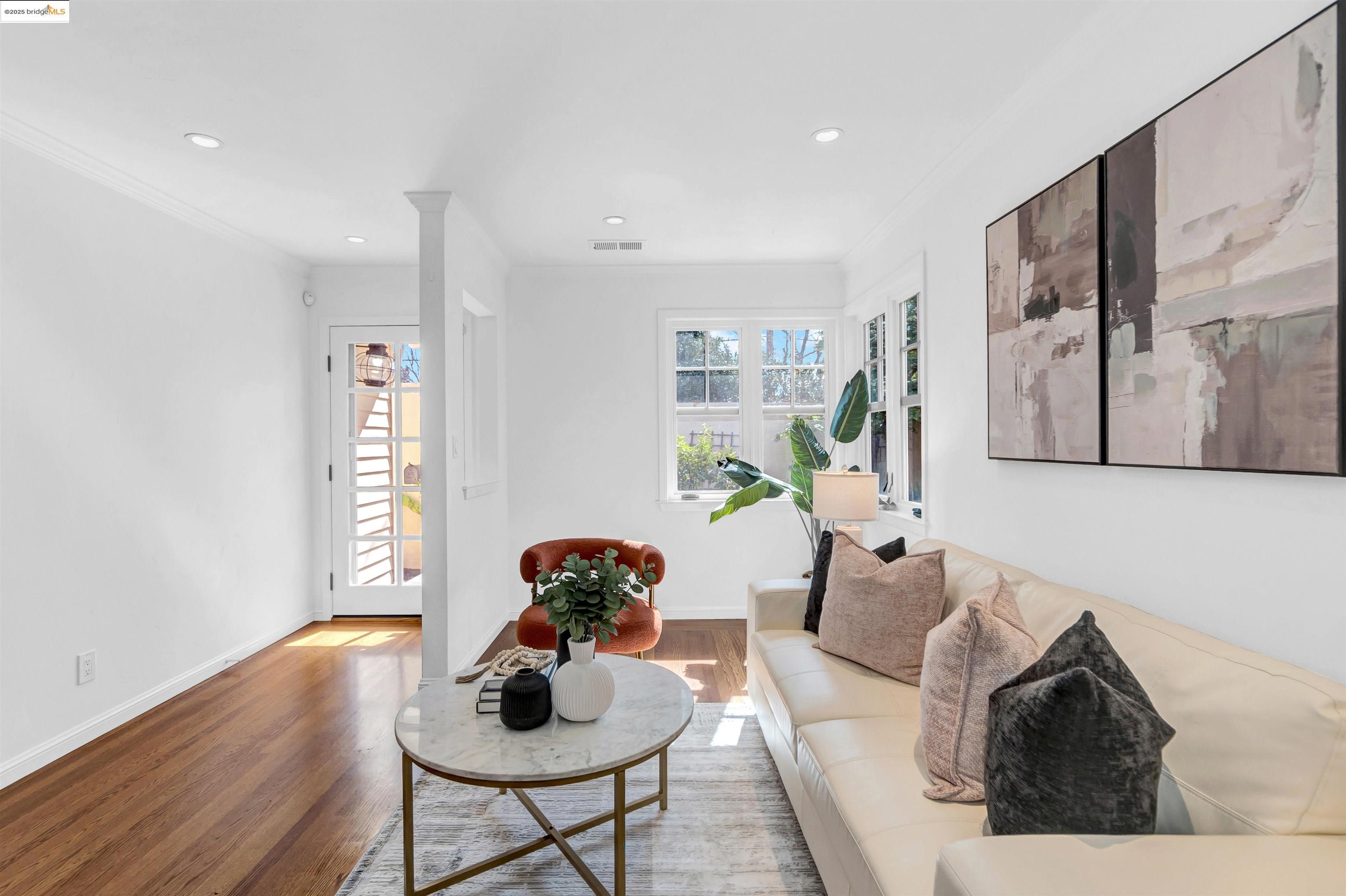 Detail Gallery Image 7 of 35 For 412 Pepper Ave, Palo Alto,  CA 94306 - 2 Beds | 1 Baths