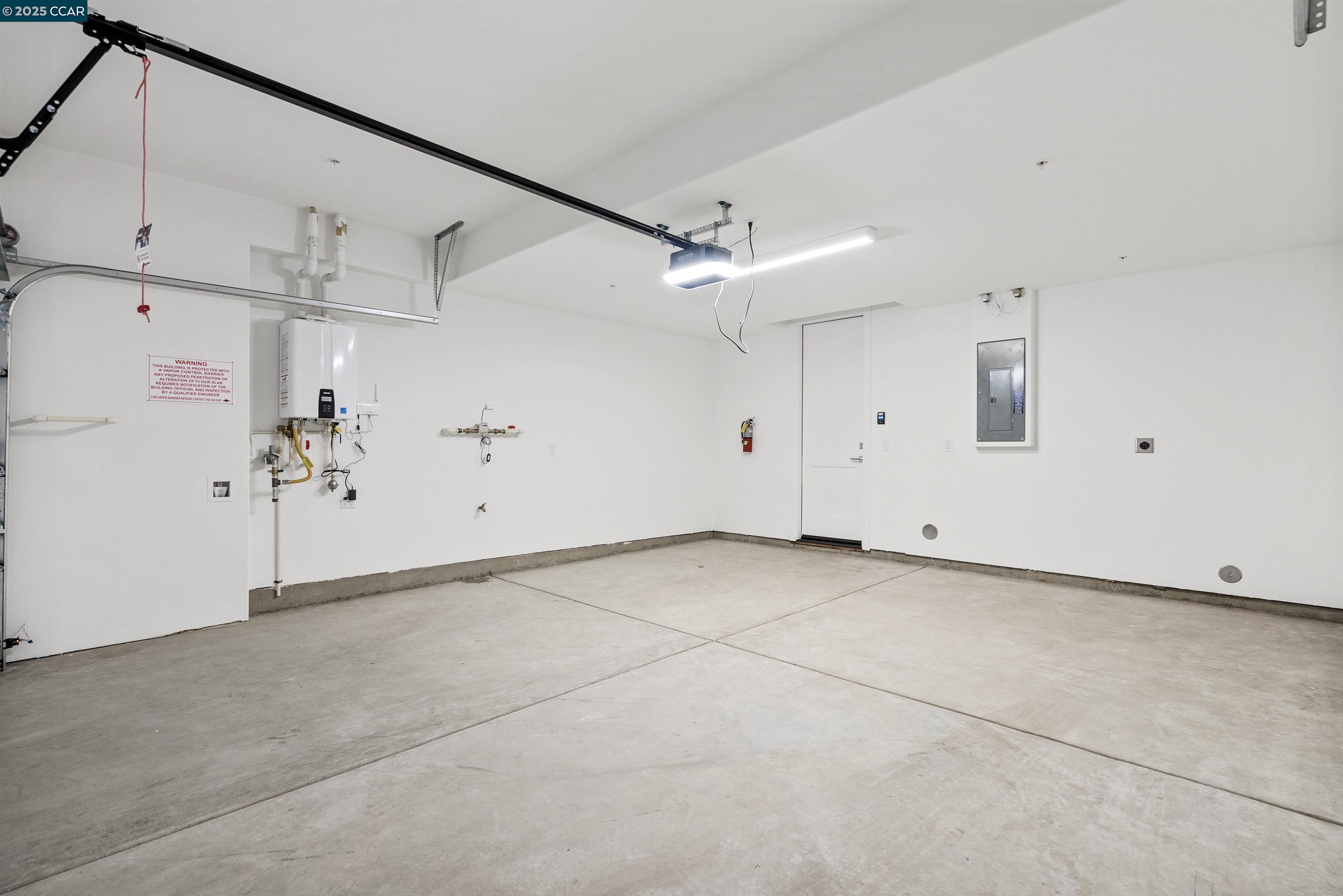 Detail Gallery Image 24 of 34 For 302 Stone Pine Terrace #4,  Sunnyvale,  CA 94086 - 4 Beds | 4 Baths