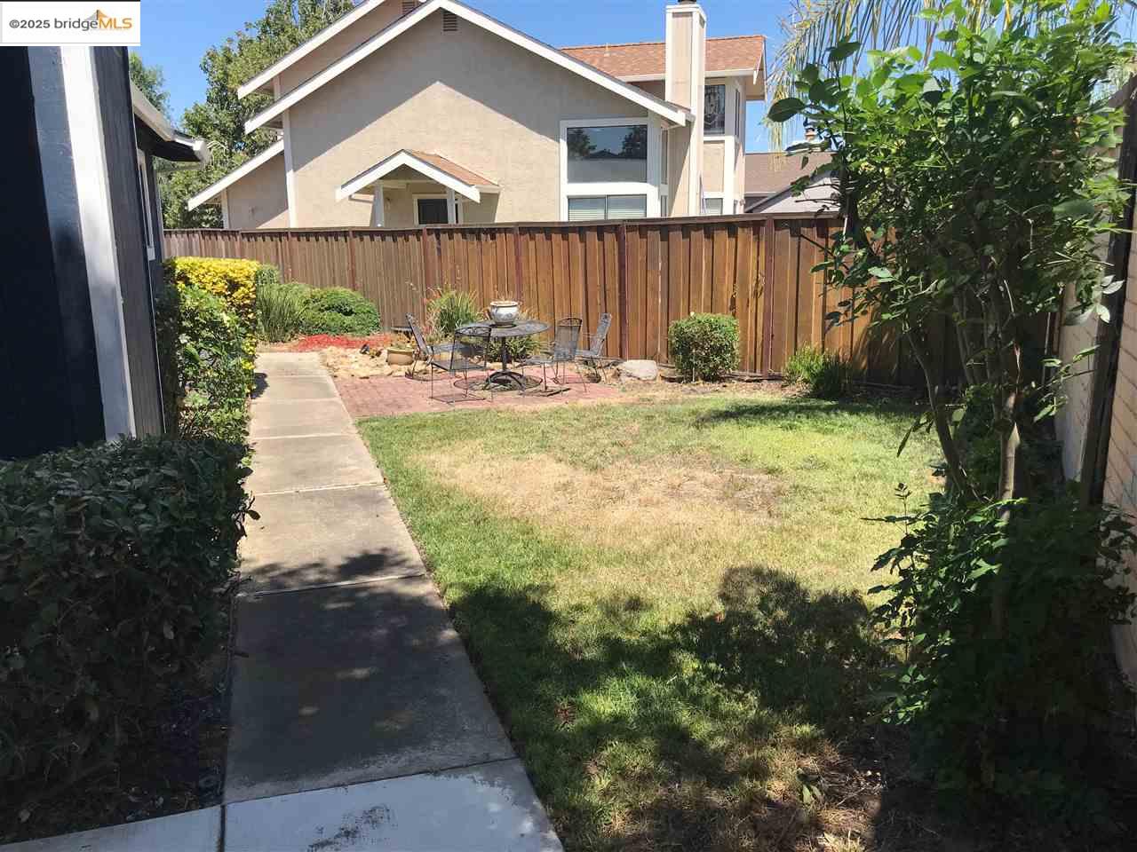 Detail Gallery Image 8 of 17 For 353 Hazelnut Ln, Oakley,  CA 94561 - 2 Beds | 1 Baths