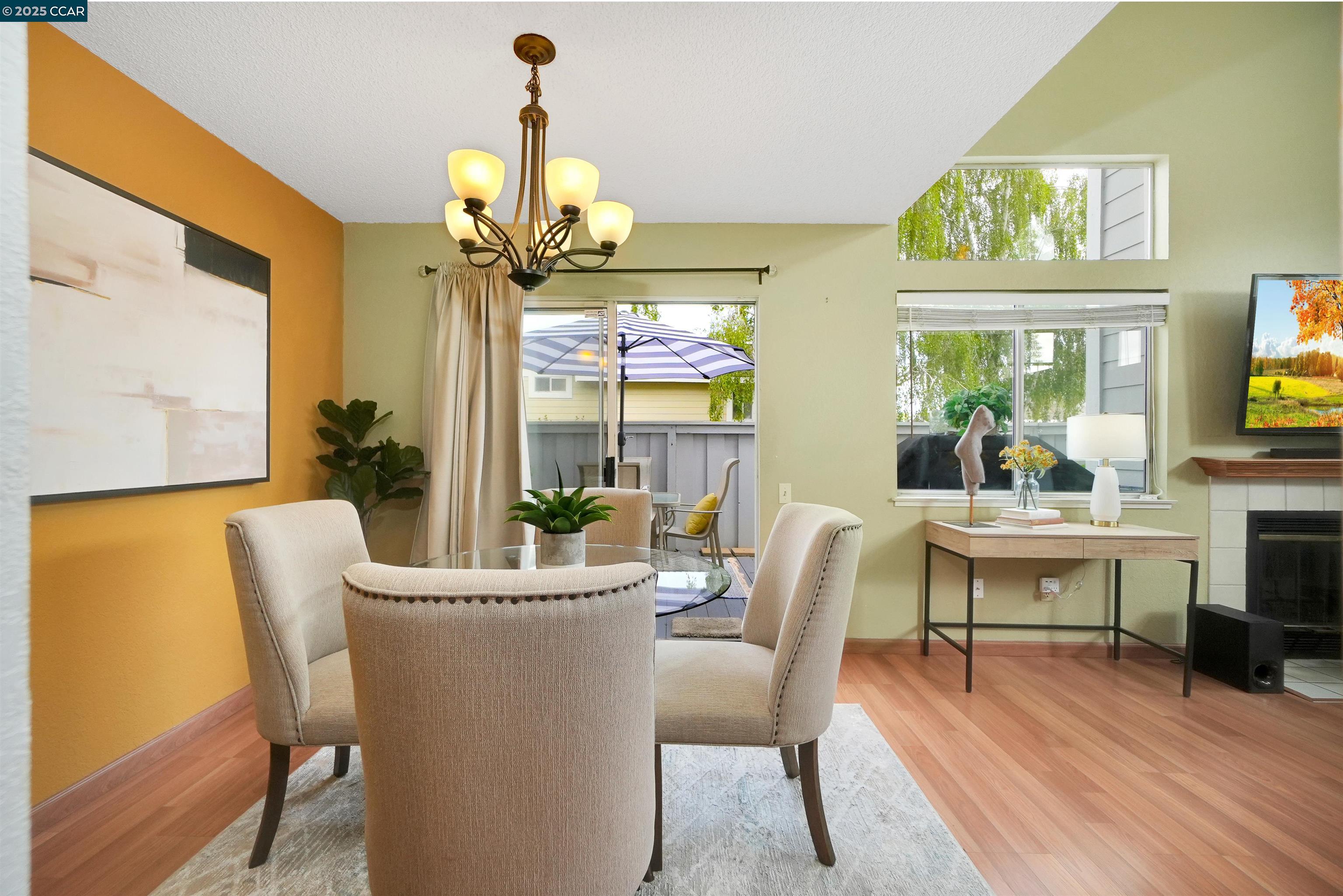 Detail Gallery Image 15 of 47 For 436 N Wildwood, Hercules,  CA 94547 - 3 Beds | 2/1 Baths