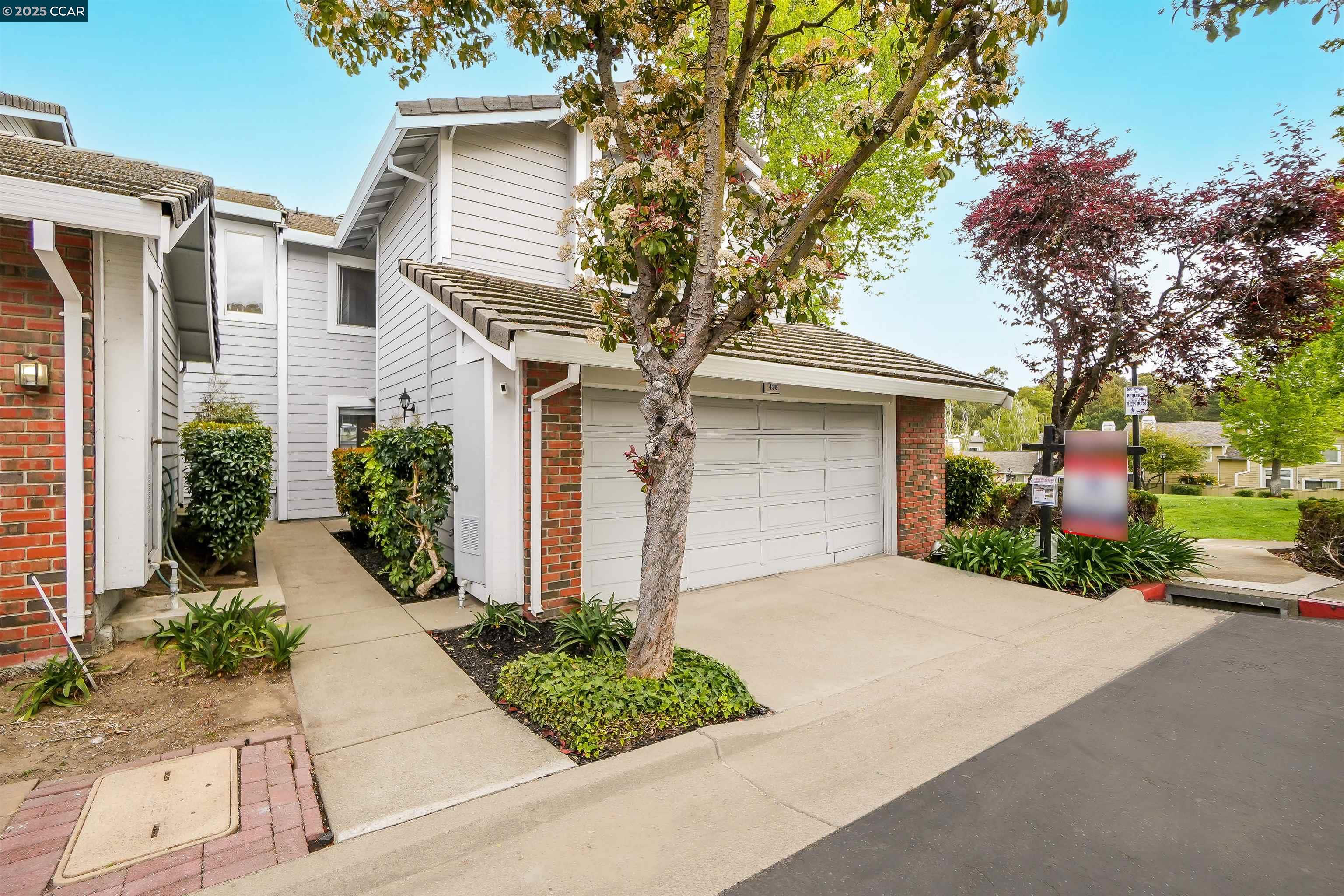 Detail Gallery Image 3 of 47 For 436 N Wildwood, Hercules,  CA 94547 - 3 Beds | 2/1 Baths