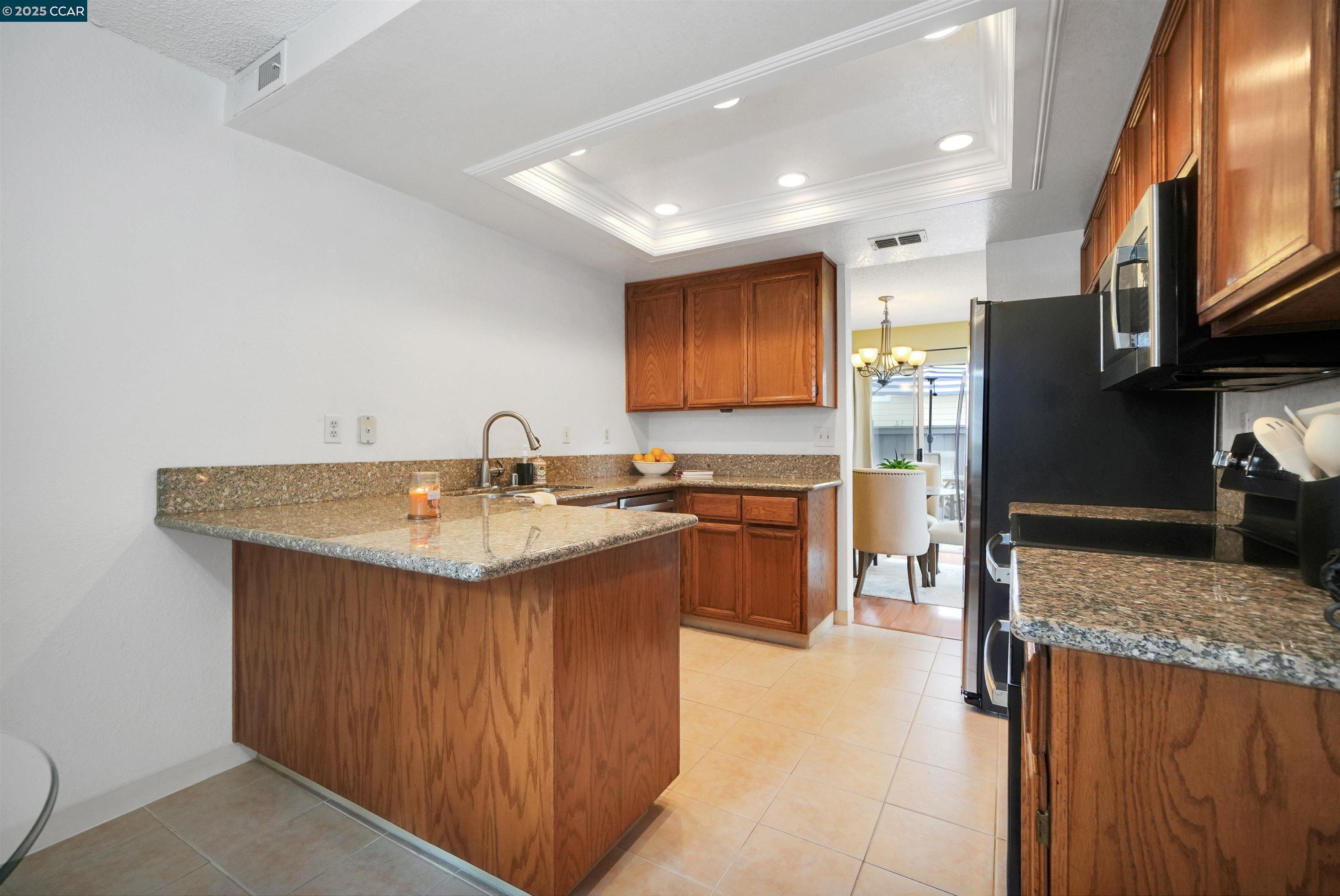 Detail Gallery Image 22 of 47 For 436 N Wildwood, Hercules,  CA 94547 - 3 Beds | 2/1 Baths
