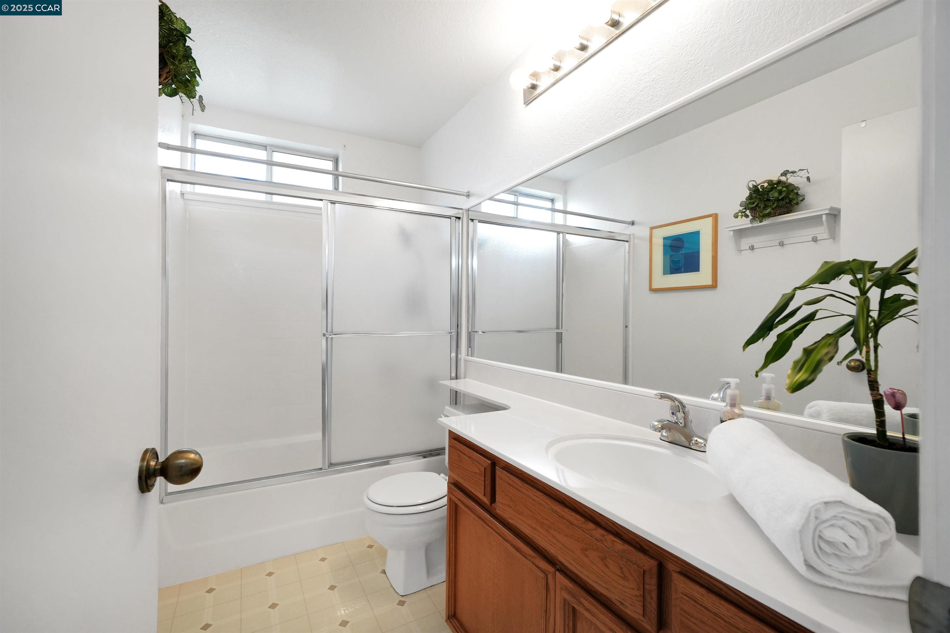 Detail Gallery Image 27 of 47 For 436 N Wildwood, Hercules,  CA 94547 - 3 Beds | 2/1 Baths