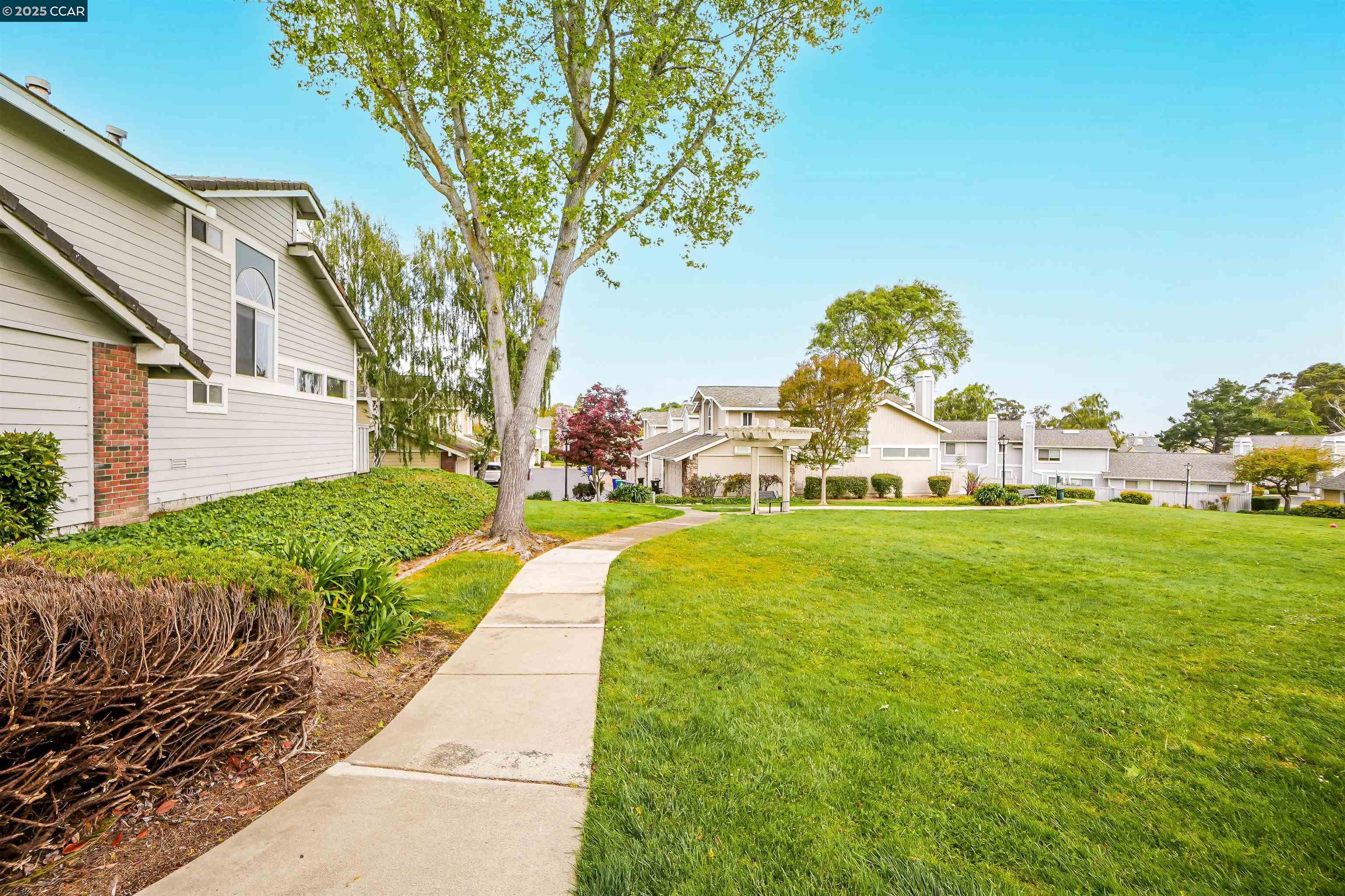 Detail Gallery Image 43 of 47 For 436 N Wildwood, Hercules,  CA 94547 - 3 Beds | 2/1 Baths