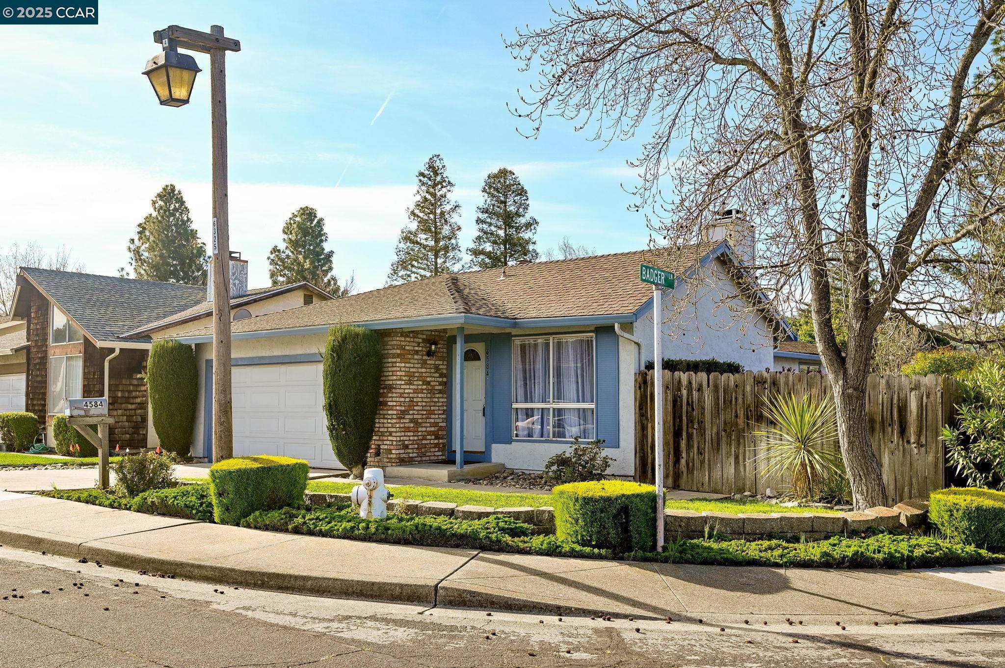 Detail Gallery Image 1 of 1 For 4584 Wildcat Lane, Concord,  CA 94521-3508 - 3 Beds | 2 Baths