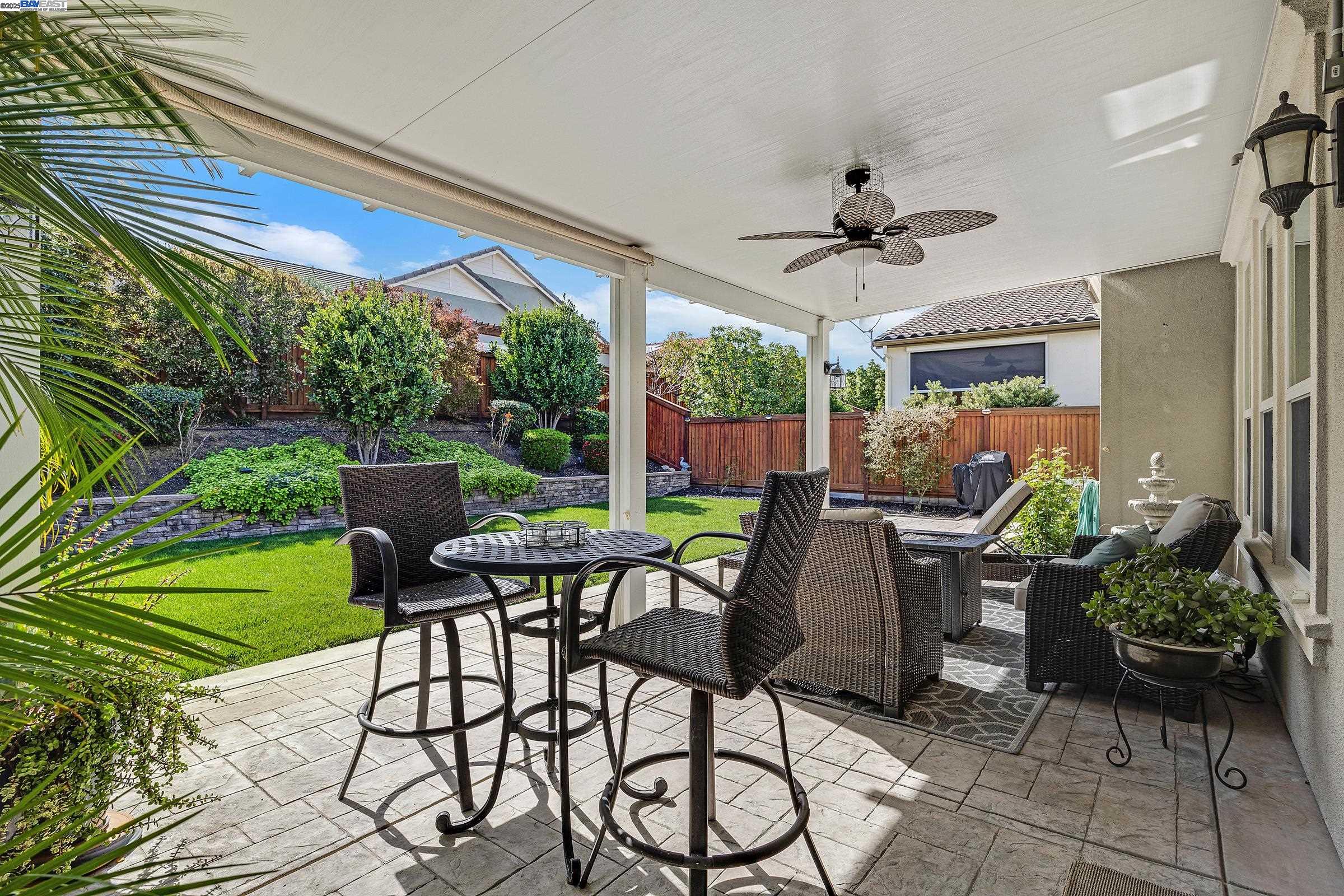 Detail Gallery Image 1 of 1 For 1916 Burgundy Ln, Brentwood,  CA 94513 - 2 Beds | 2 Baths