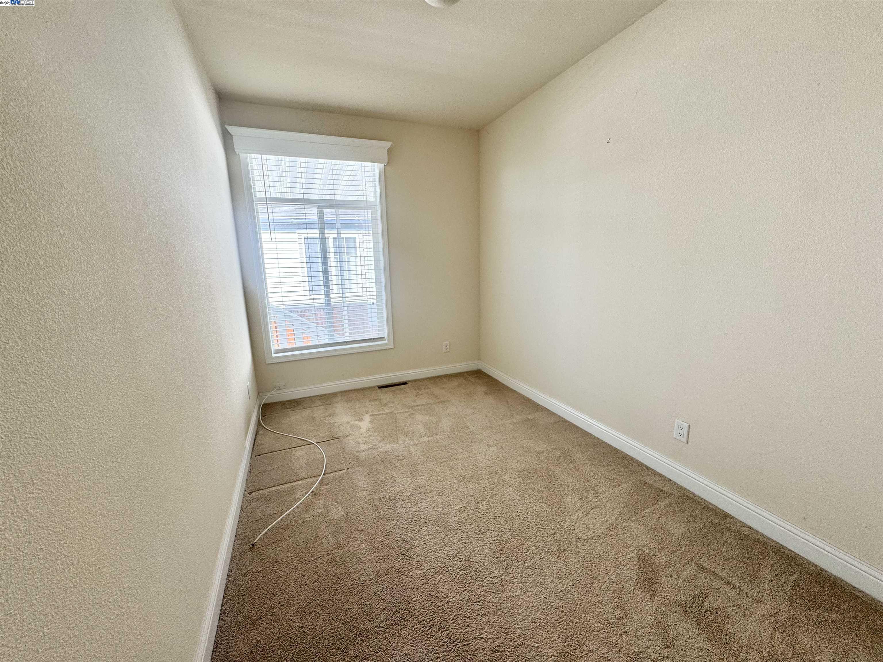 Detail Gallery Image 13 of 19 For 1085 Tasman Dr #207,  Sunnyvale,  CA 94089 - 3 Beds | 2 Baths