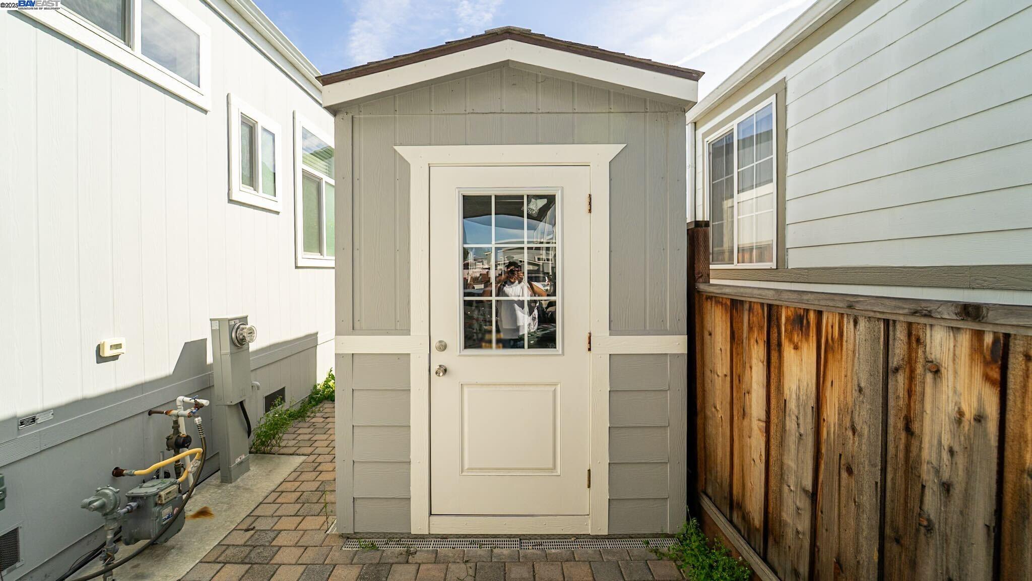Detail Gallery Image 15 of 19 For 1085 Tasman Dr #207,  Sunnyvale,  CA 94089 - 3 Beds | 2 Baths