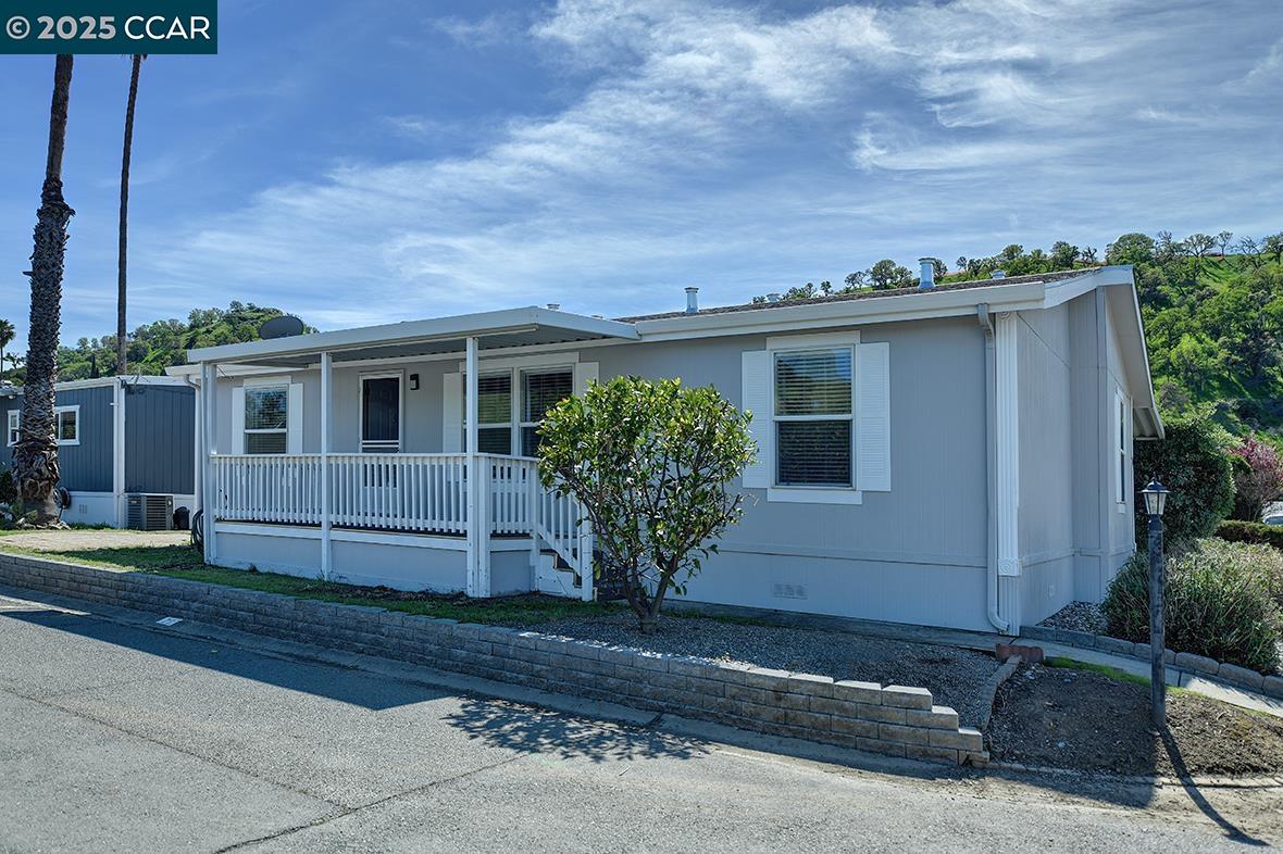 Detail Gallery Image 1 of 1 For 16711 Marsh Creek Road #79,  Clayton,  CA 94517 - 3 Beds | 2 Baths