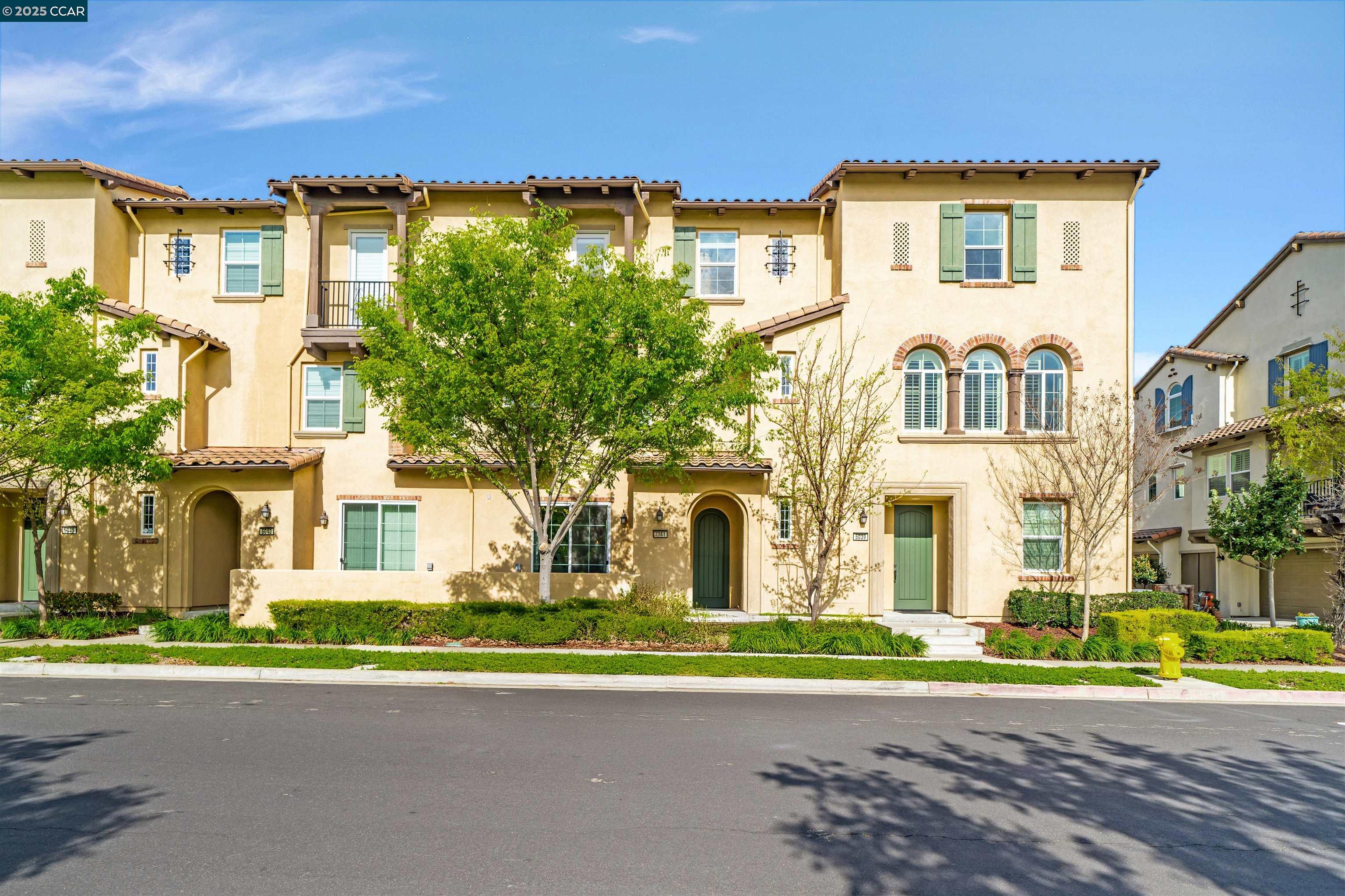 More Details about MLS # 41090647 : 5041 BARRENSTAR WAY