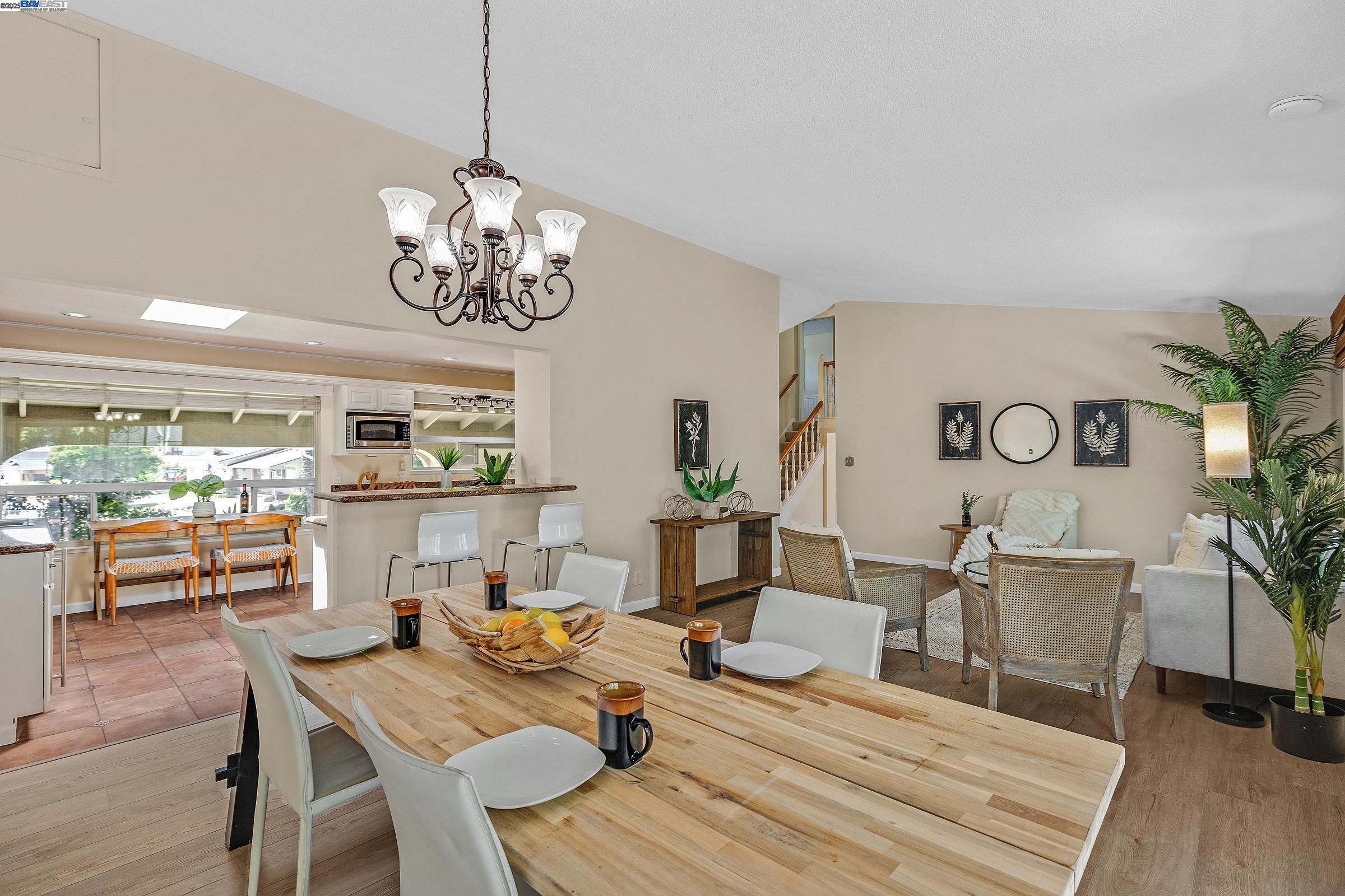 Detail Gallery Image 17 of 40 For 5375 Sandra Way, Livermore,  CA 94550 - 4 Beds | 3 Baths
