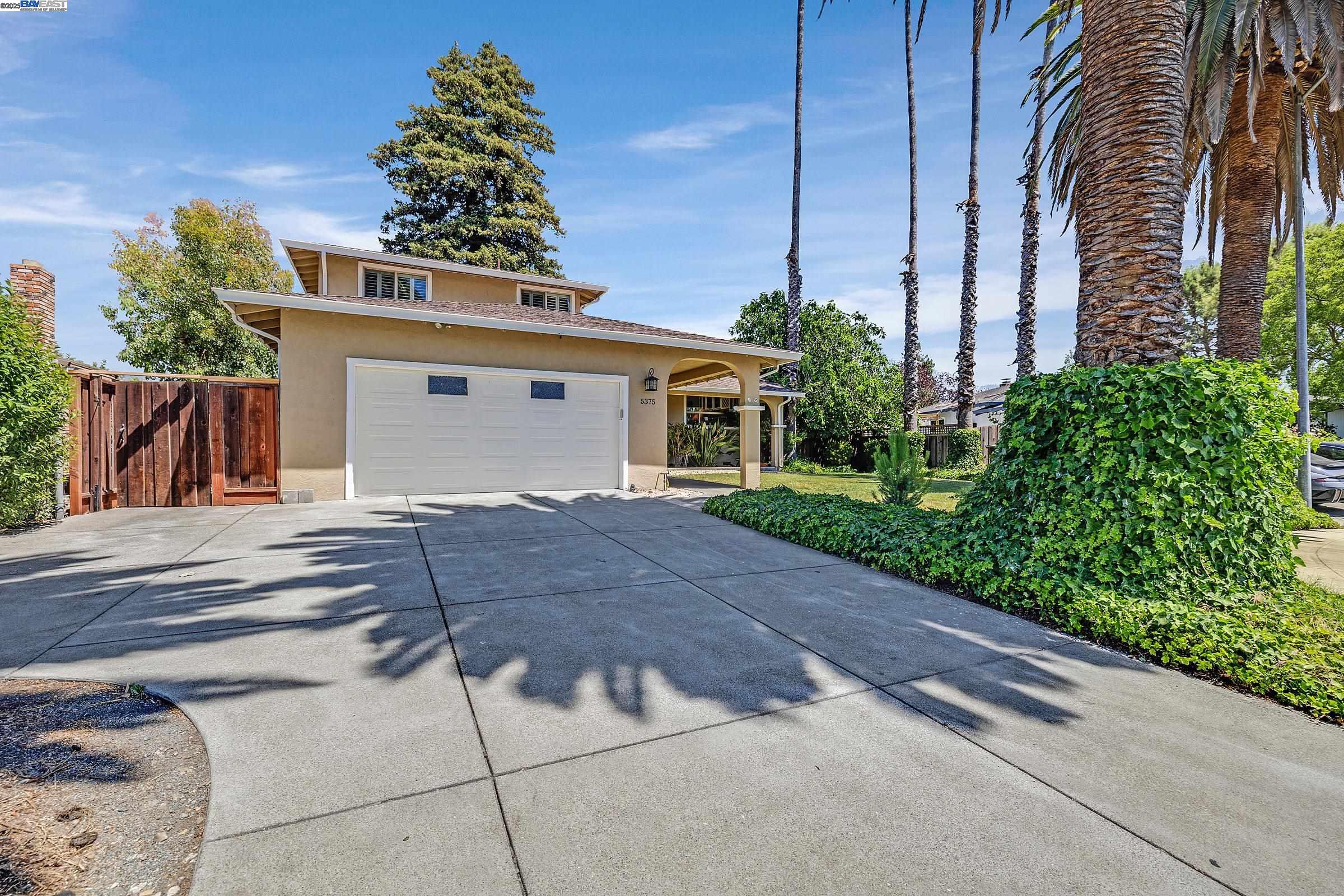 Detail Gallery Image 3 of 40 For 5375 Sandra Way, Livermore,  CA 94550 - 4 Beds | 3 Baths