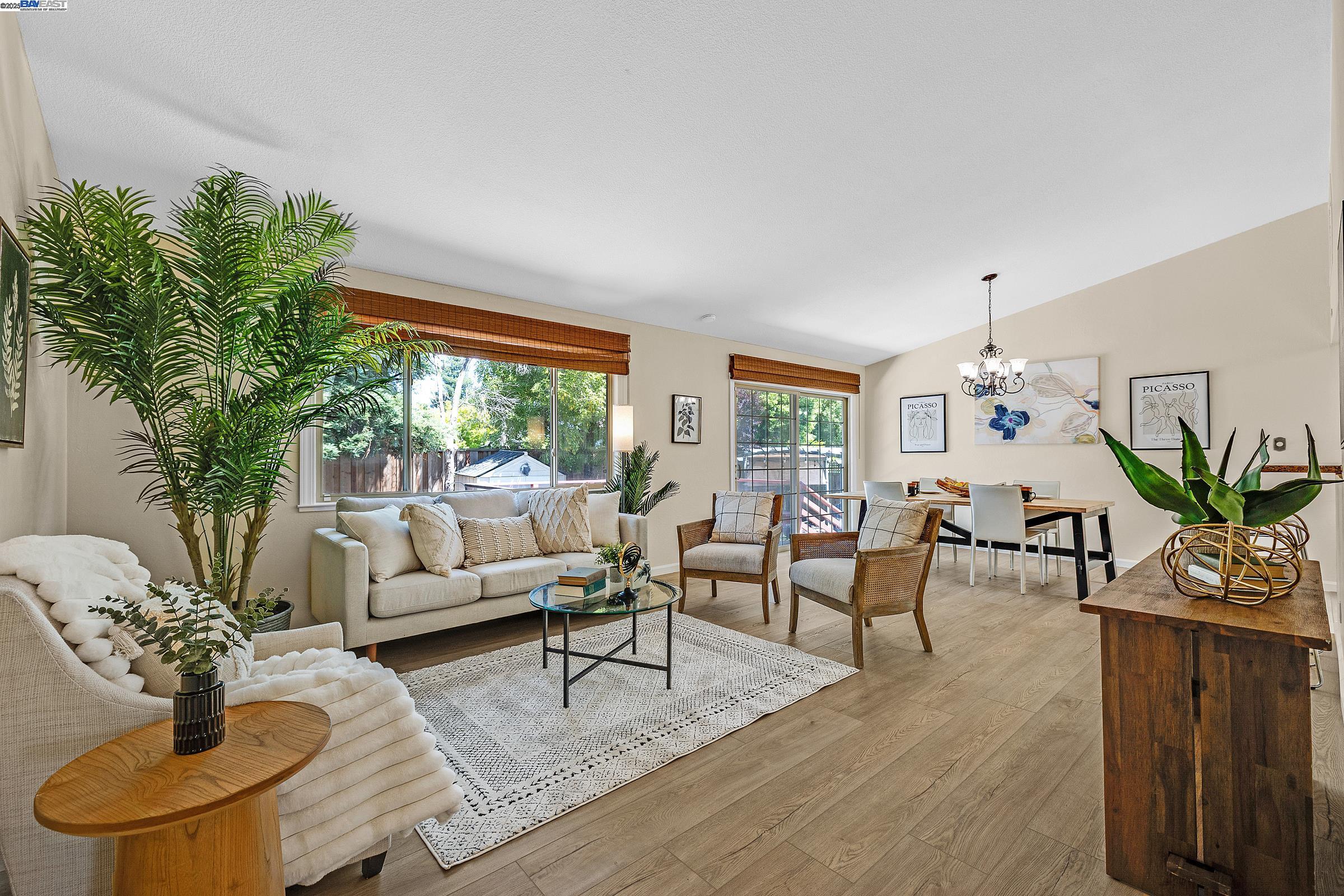 Detail Gallery Image 7 of 40 For 5375 Sandra Way, Livermore,  CA 94550 - 4 Beds | 3 Baths