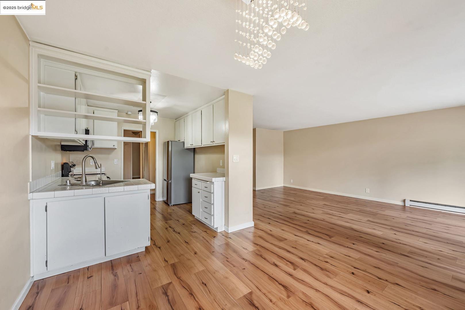 Detail Gallery Image 11 of 34 For 121 Buckingham Dr Unit 25,  Santa Clara,  CA 95051 - 2 Beds | 2 Baths