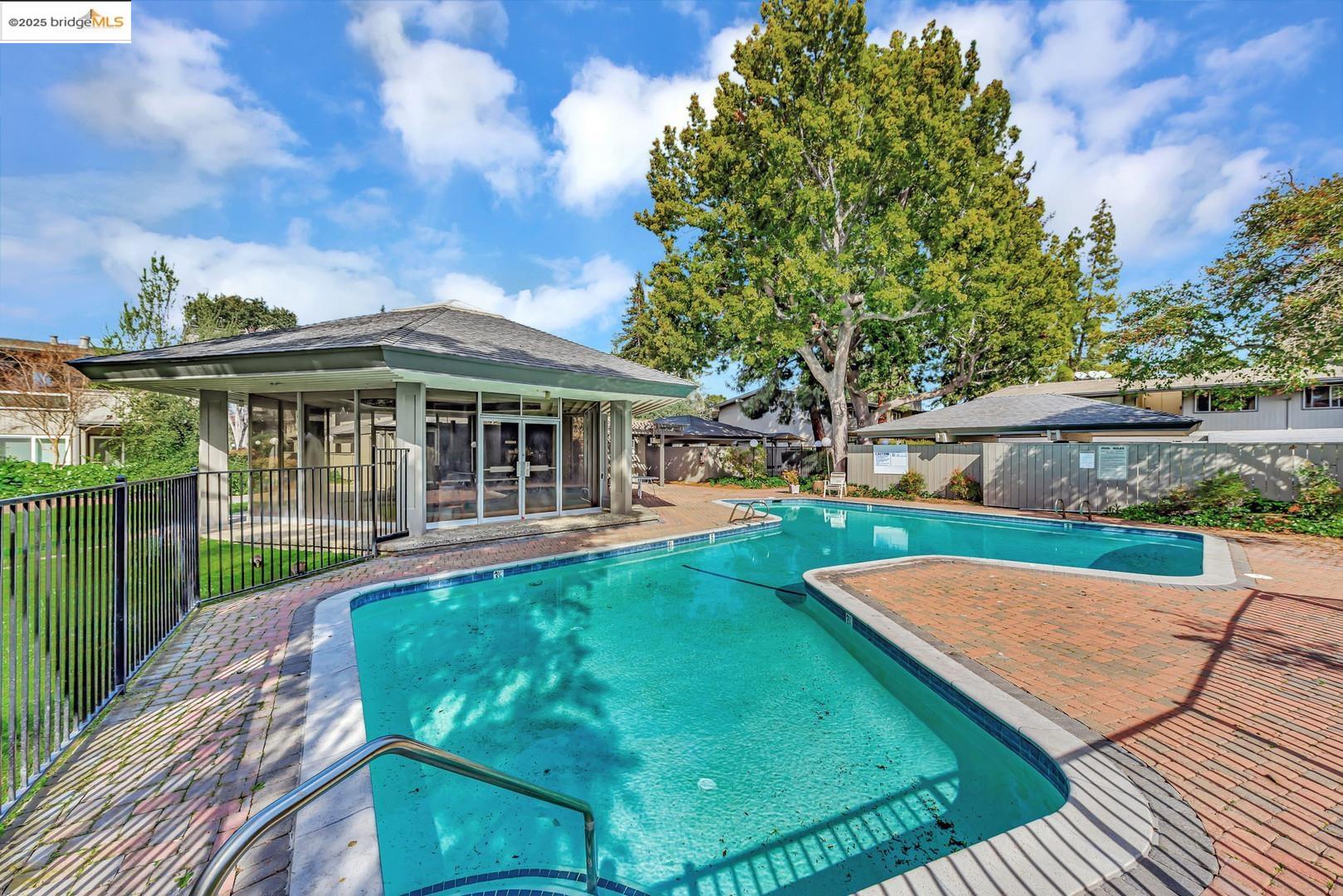 Detail Gallery Image 32 of 34 For 121 Buckingham Dr Unit 25,  Santa Clara,  CA 95051 - 2 Beds | 2 Baths