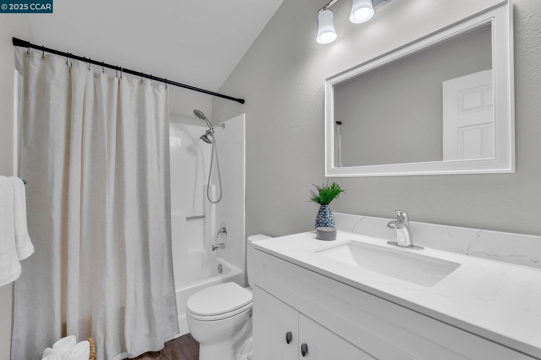Photo #23: 41090678 Listing: Photo #23