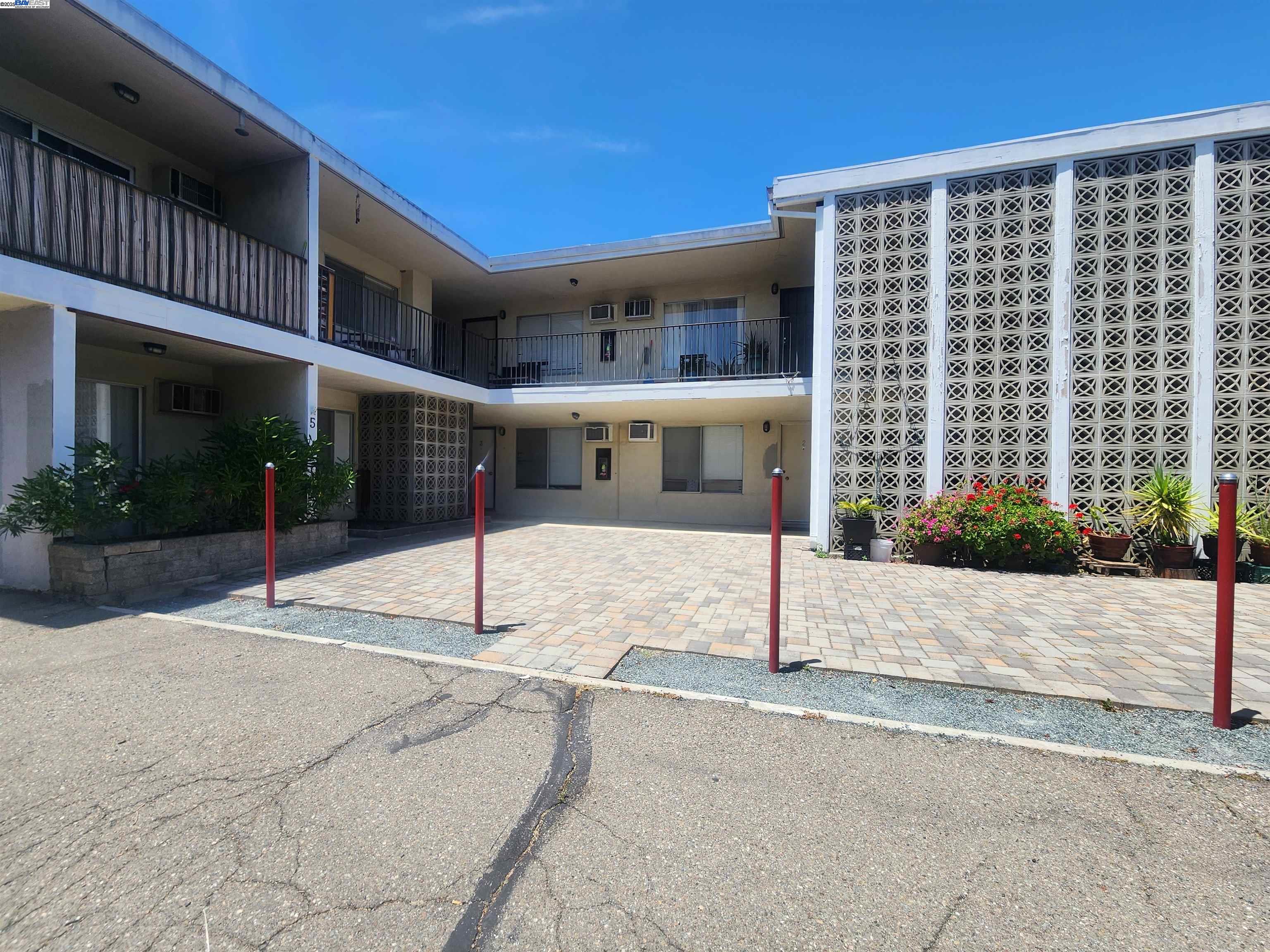 568 Saint John # 5, Pleasanton, California 94566, 1 Bedroom Bedrooms, 3 Rooms Rooms,1 BathroomBathrooms,Residential Lease,For Rent,568 Saint John # 5,41090681