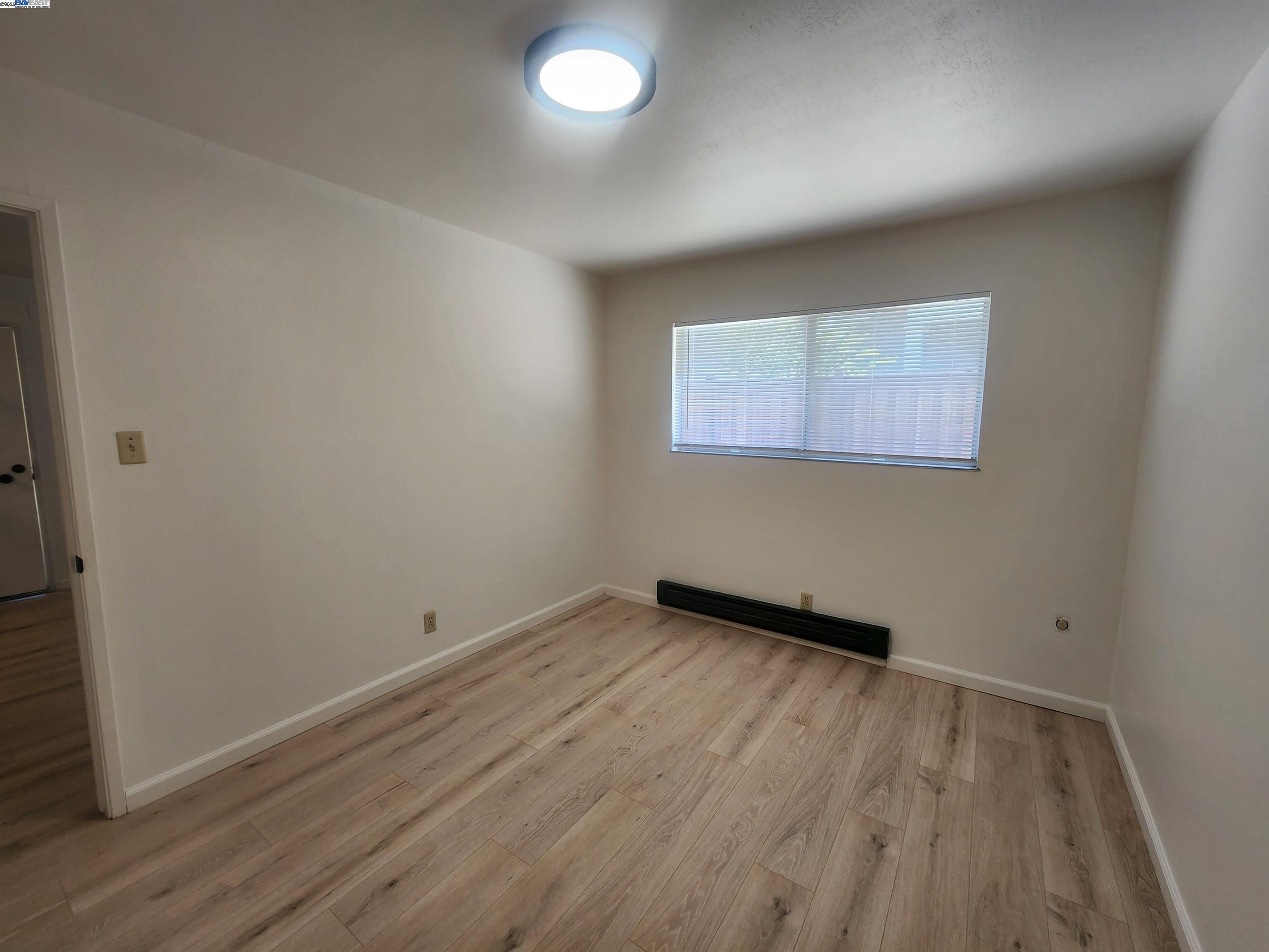 568 Saint John # 5, Pleasanton, California 94566, 1 Bedroom Bedrooms, 3 Rooms Rooms,1 BathroomBathrooms,Residential Lease,For Rent,568 Saint John # 5,41090681