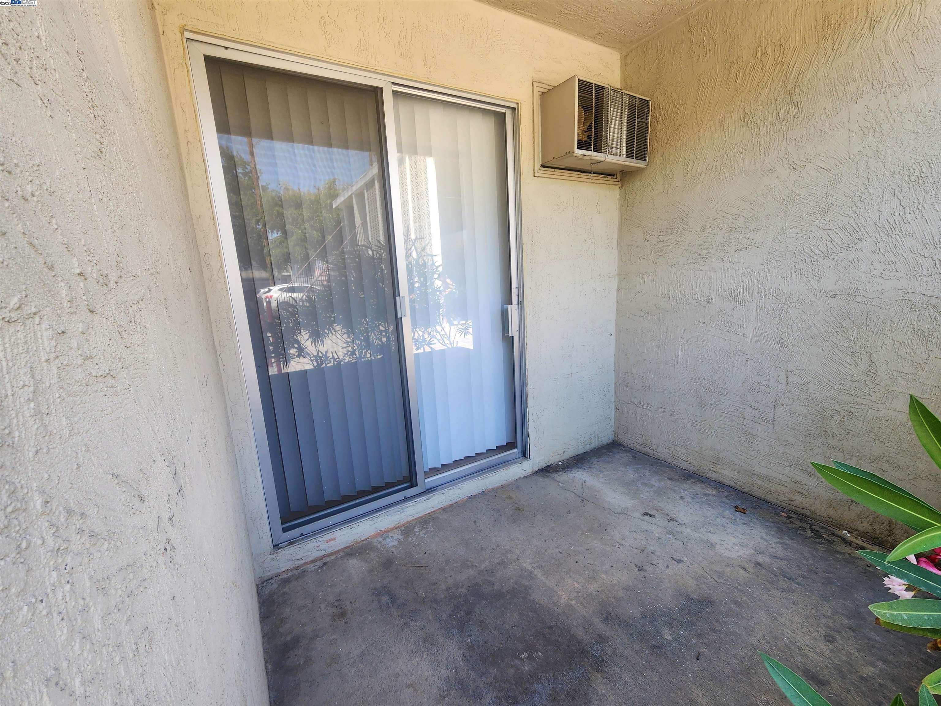 568 Saint John # 5, Pleasanton, California 94566, 1 Bedroom Bedrooms, 3 Rooms Rooms,1 BathroomBathrooms,Residential Lease,For Rent,568 Saint John # 5,41090681