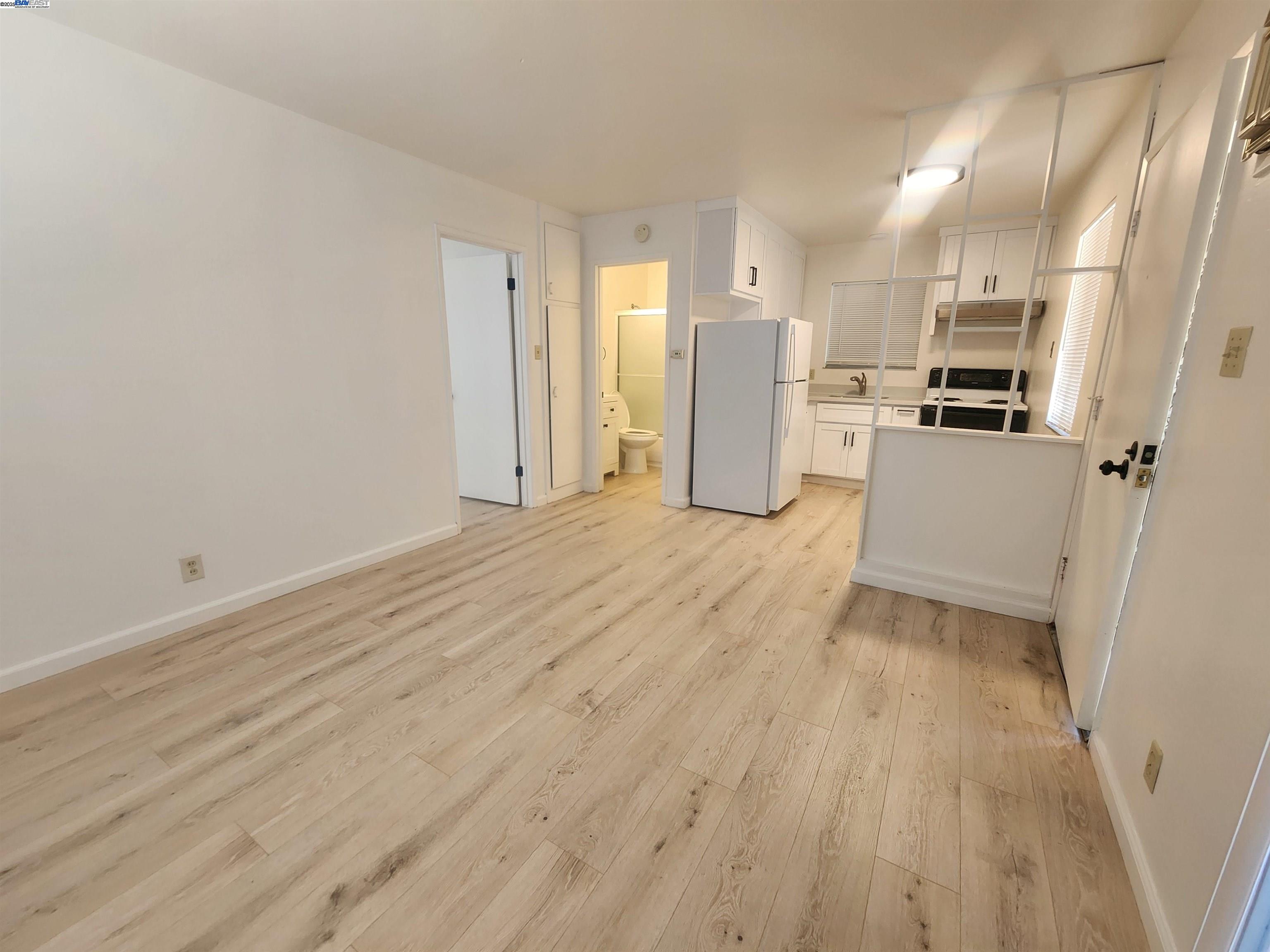 568 Saint John # 5, Pleasanton, California 94566, 1 Bedroom Bedrooms, 3 Rooms Rooms,1 BathroomBathrooms,Residential Lease,For Rent,568 Saint John # 5,41090681