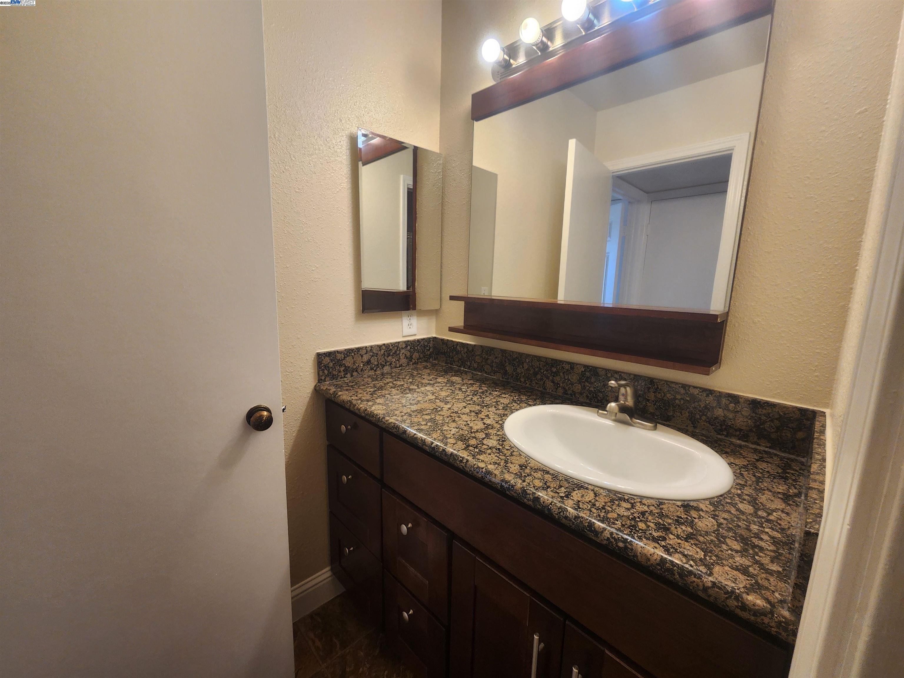 Detail Gallery Image 20 of 31 For 3375 Norton Way #8,  Pleasanton,  CA 94566-6828 - 2 Beds | 1/1 Baths