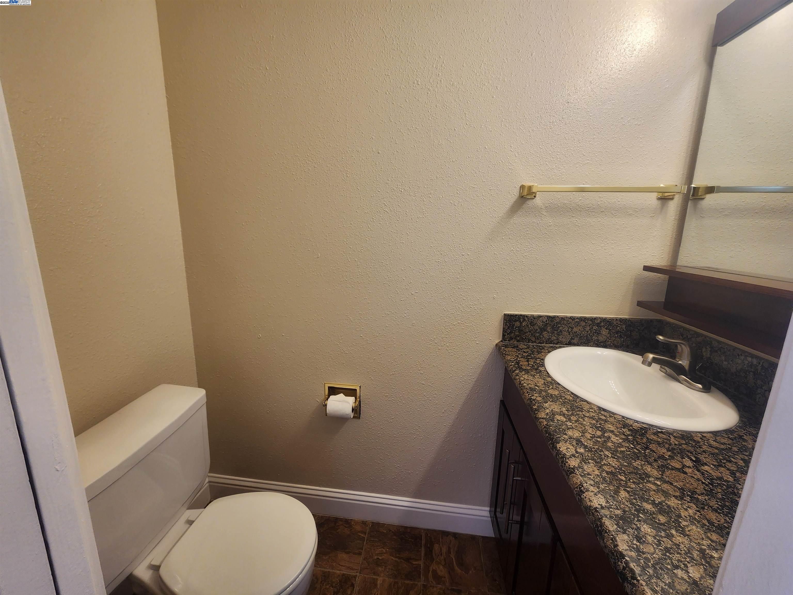 Detail Gallery Image 3 of 31 For 3375 Norton Way #8,  Pleasanton,  CA 94566-6828 - 2 Beds | 1/1 Baths