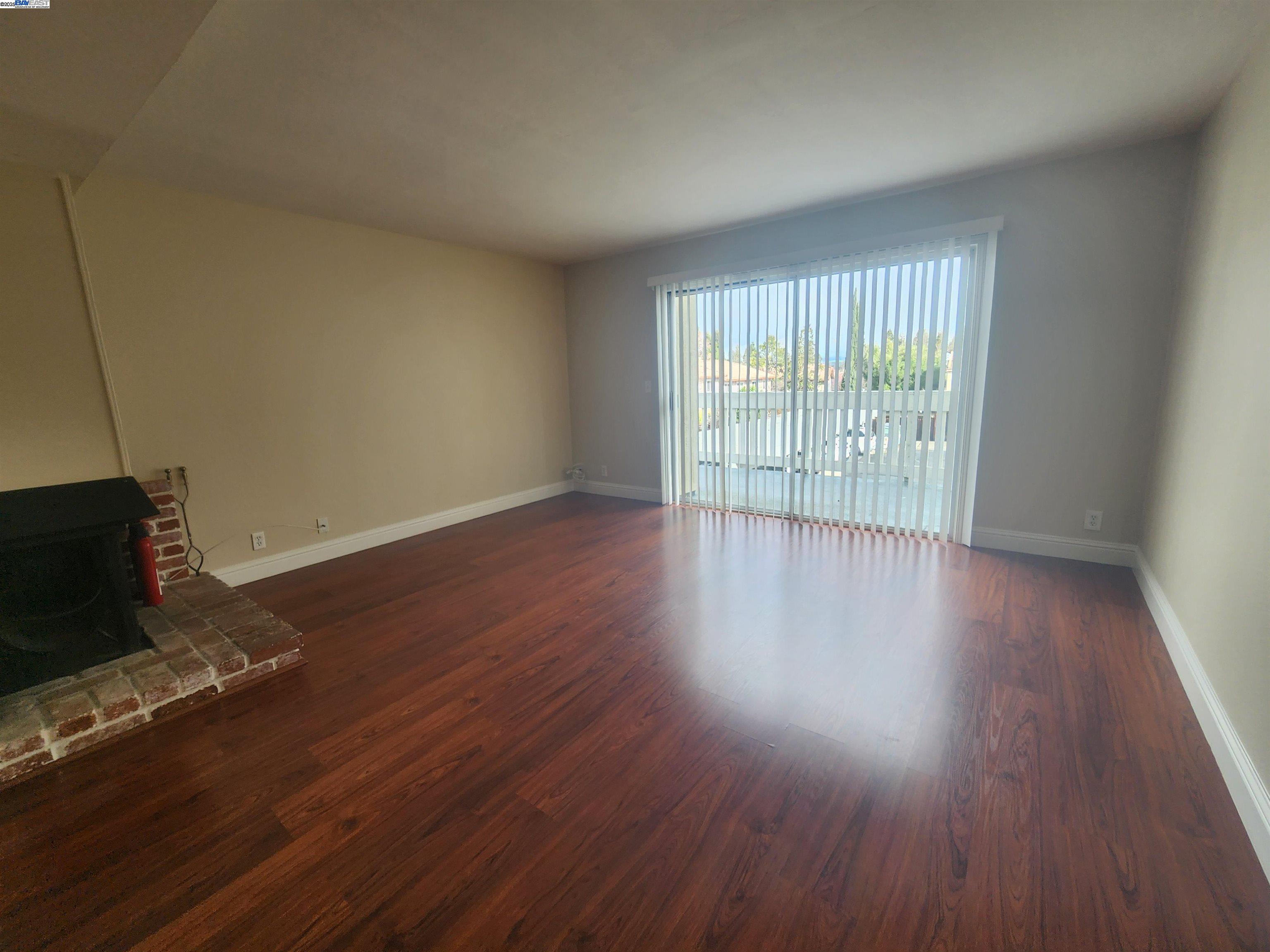Detail Gallery Image 10 of 31 For 3375 Norton Way #8,  Pleasanton,  CA 94566-6828 - 2 Beds | 1/1 Baths