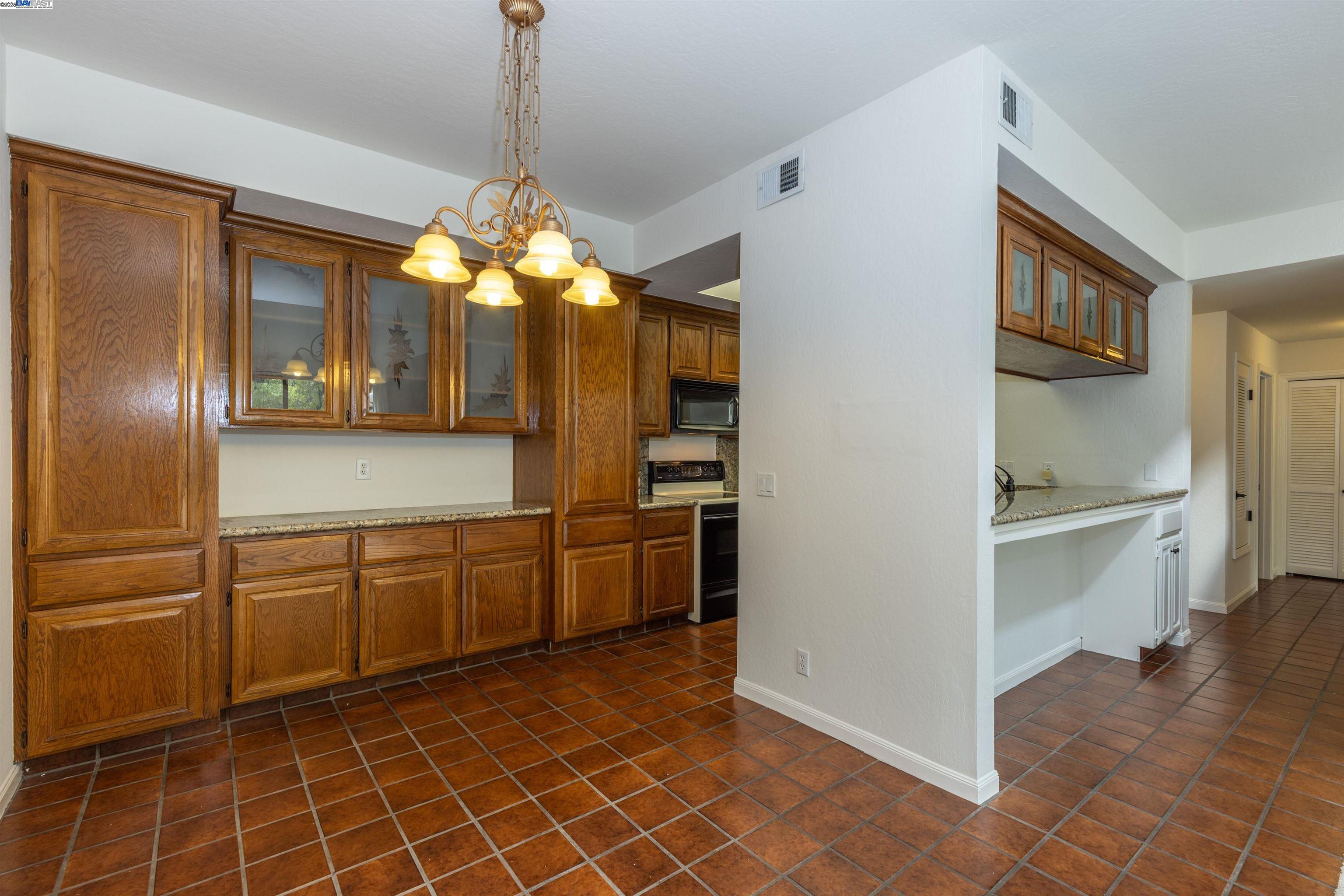 Photo #13: 41090691 Listing: Photo #13