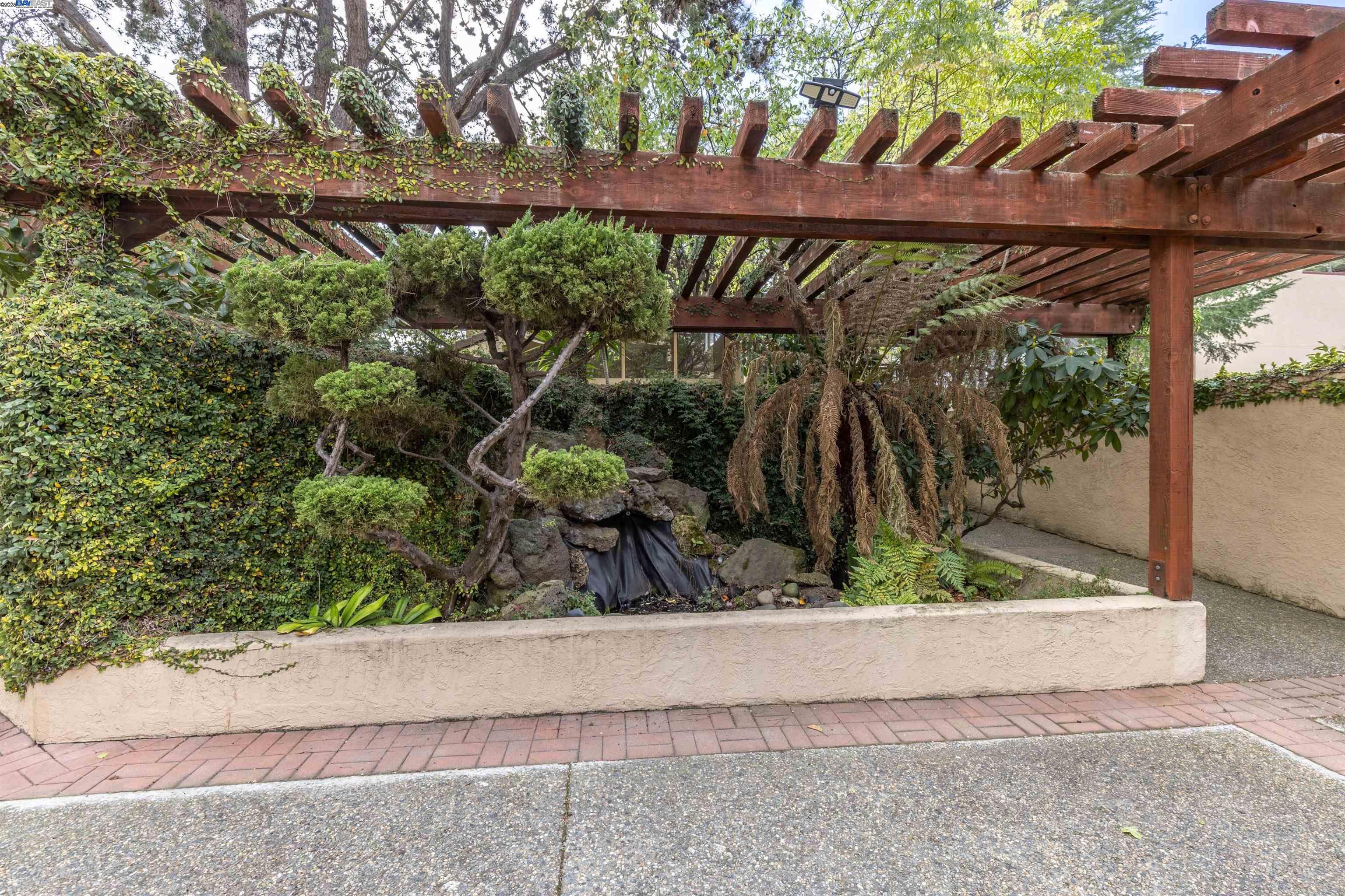 Photo #43: 41090691 Listing: Photo #43