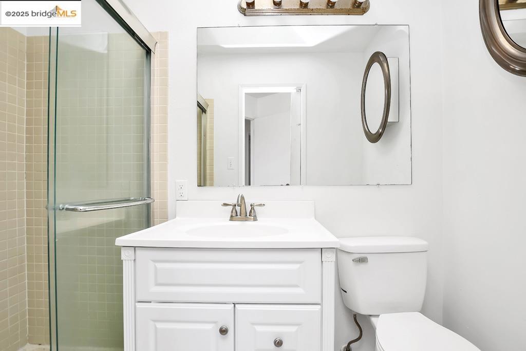 Detail Gallery Image 23 of 29 For 400 Rainier Dr, Lodi,  CA 95242 - 3 Beds | 2 Baths