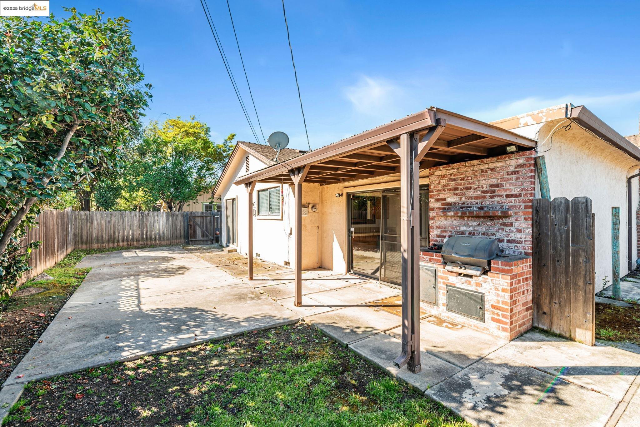 Detail Gallery Image 27 of 29 For 400 Rainier Dr, Lodi,  CA 95242 - 3 Beds | 2 Baths