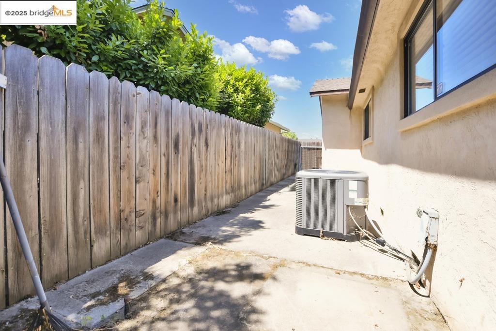 Detail Gallery Image 28 of 29 For 400 Rainier Dr, Lodi,  CA 95242 - 3 Beds | 2 Baths