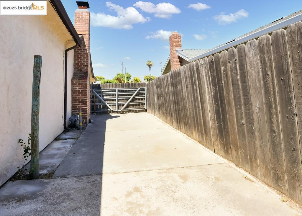 Detail Gallery Image 29 of 29 For 400 Rainier Dr, Lodi,  CA 95242 - 3 Beds | 2 Baths