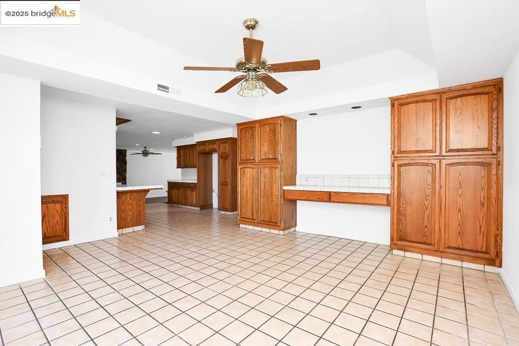 Detail Gallery Image 7 of 29 For 400 Rainier Dr, Lodi,  CA 95242 - 3 Beds | 2 Baths