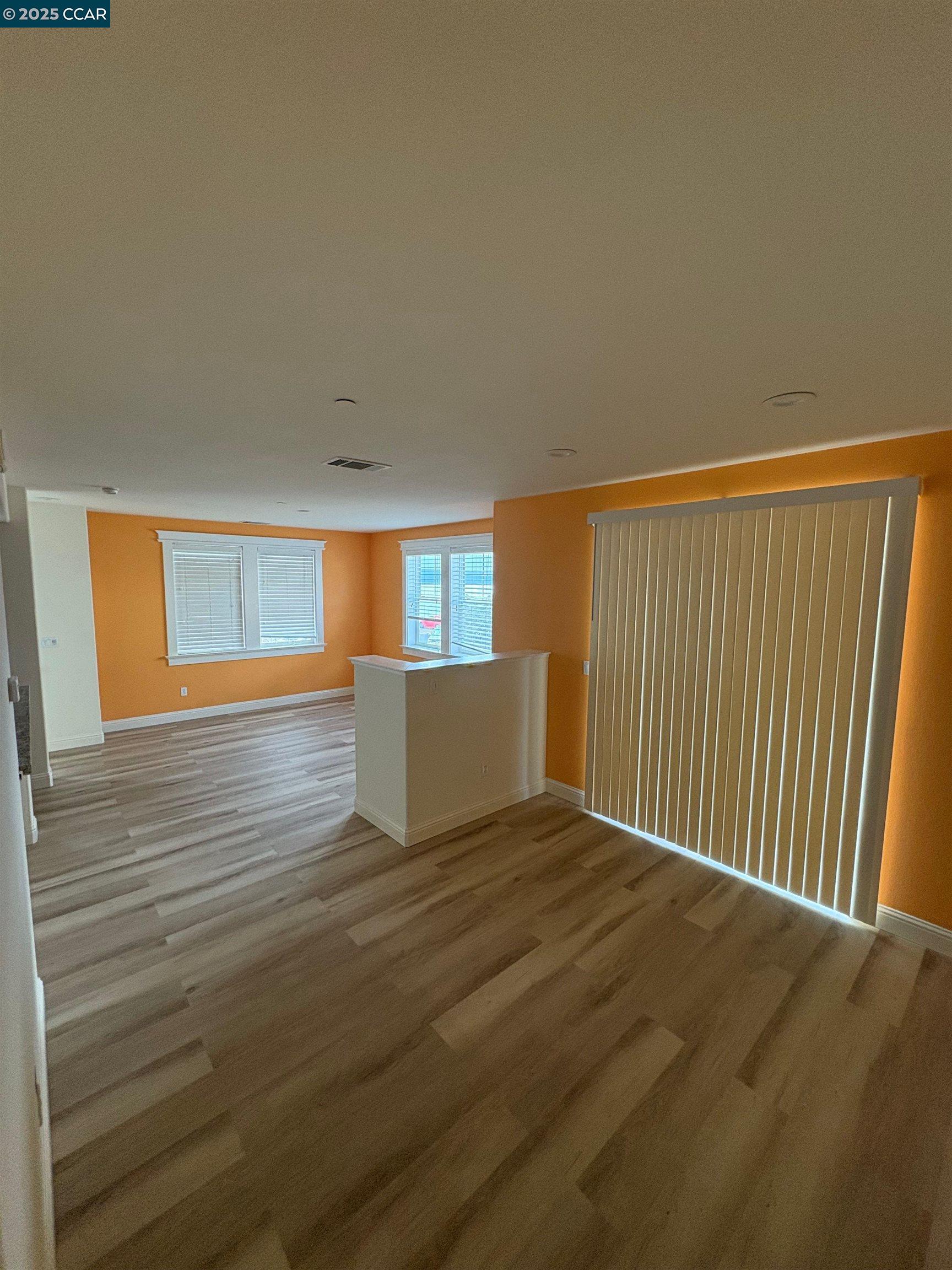 Detail Gallery Image 15 of 19 For 2371 Northshore Dr, Richmond,  CA 94804 - 2 Beds | 2/1 Baths