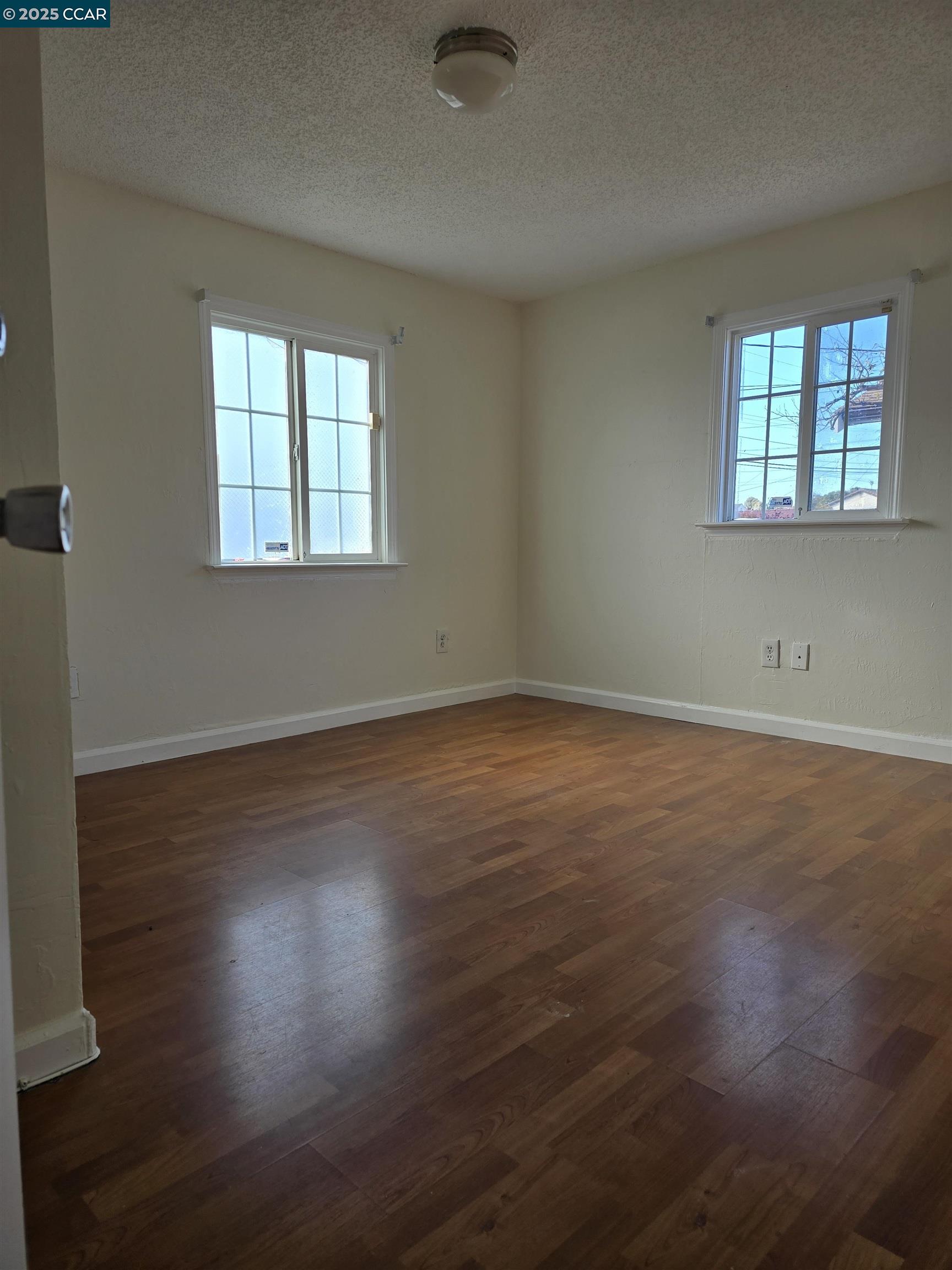 Detail Gallery Image 7 of 13 For 2846 20th St, San Pablo,  CA 94806 - 4 Beds | 2 Baths