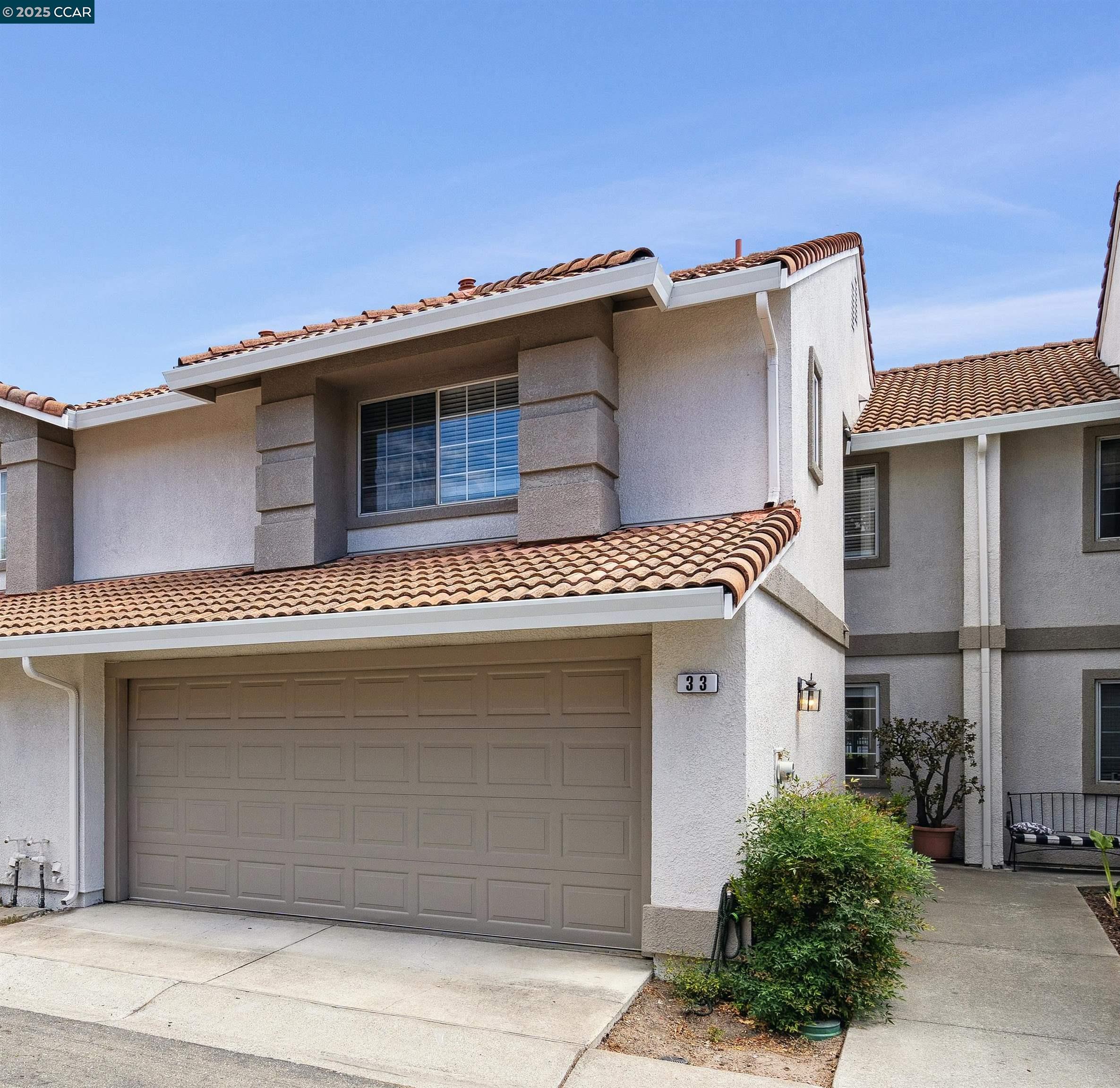 More Details about MLS # 41090738 : 33 MAXIMO COURT