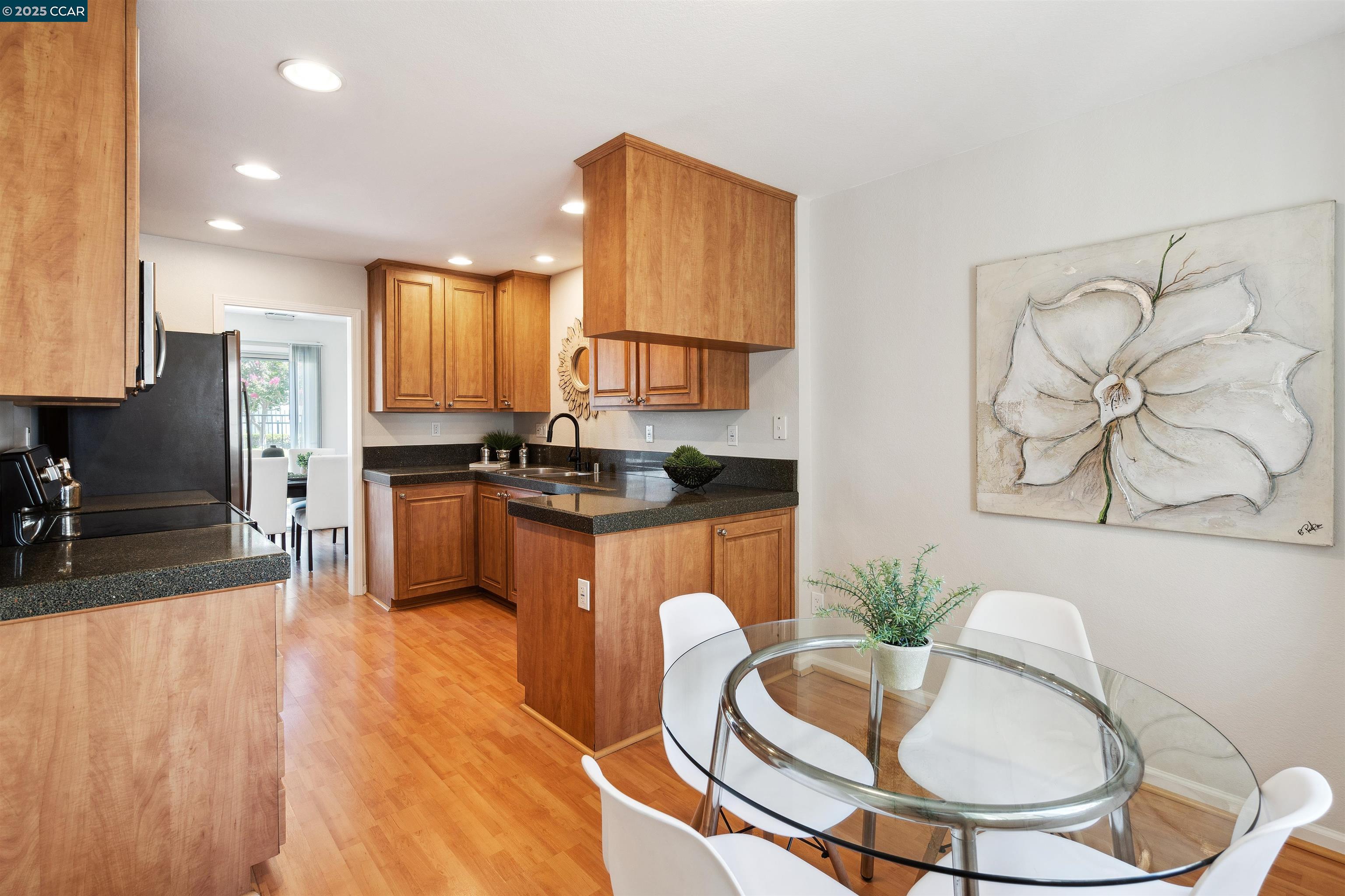 Photo #15: 41090738 Listing: Photo #15