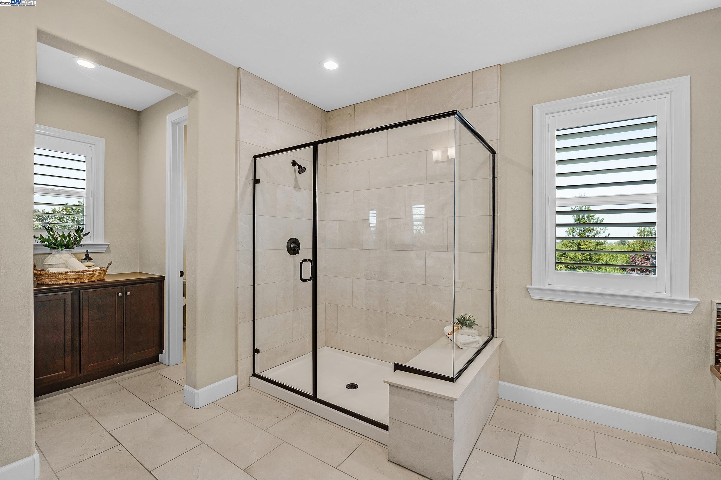 Detail Gallery Image 23 of 57 For 3838 Santa Fe Lane, Tracy,  CA 95377-8390 - 4 Beds | 4/1 Baths