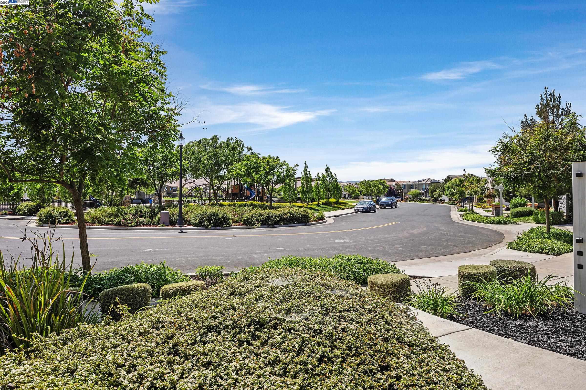 Detail Gallery Image 48 of 57 For 3838 Santa Fe Lane, Tracy,  CA 95377-8390 - 4 Beds | 4/1 Baths