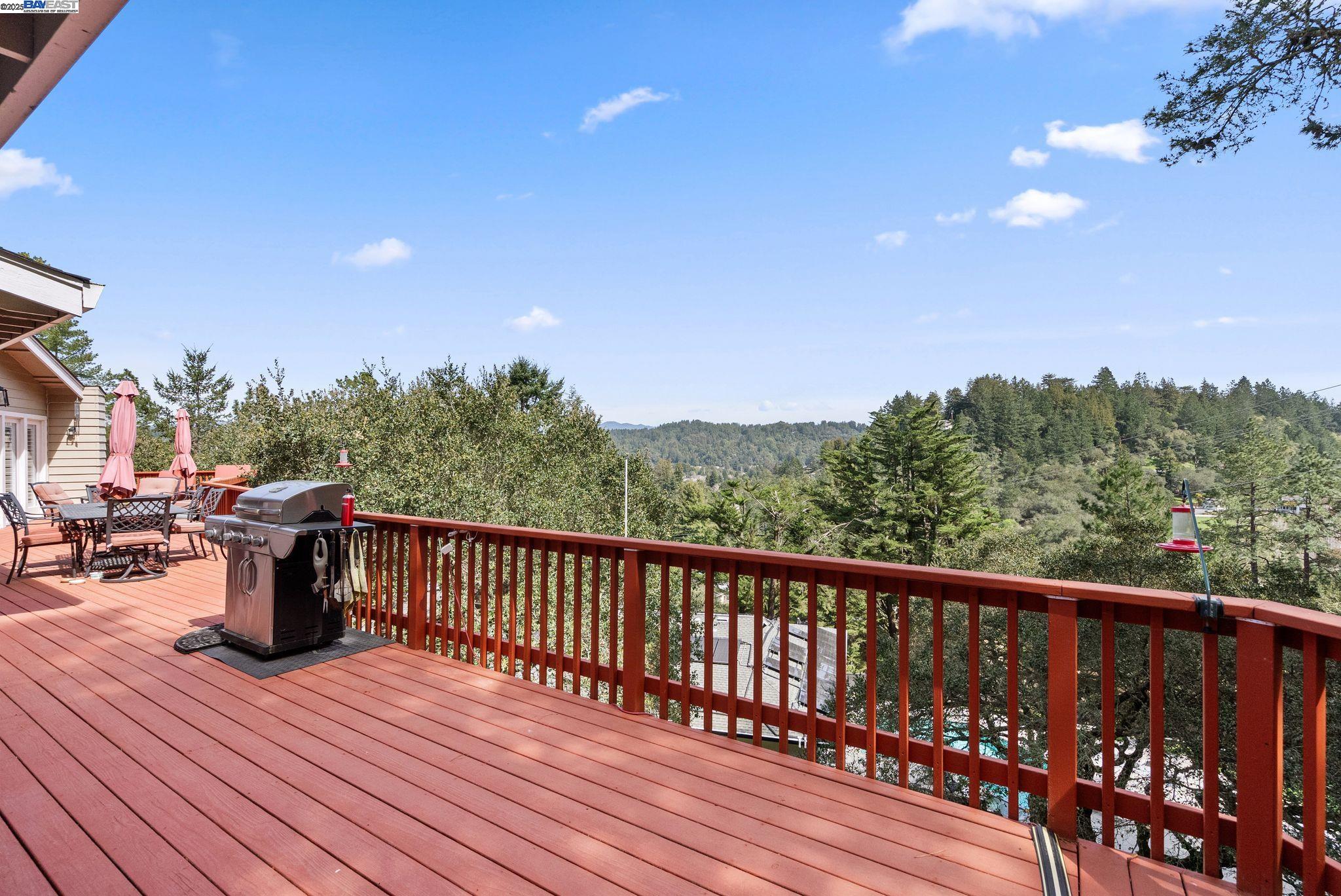 Detail Gallery Image 53 of 60 For 205 Blueberry Dr, Scotts Valley,  CA 95066 - 5 Beds | 4 Baths