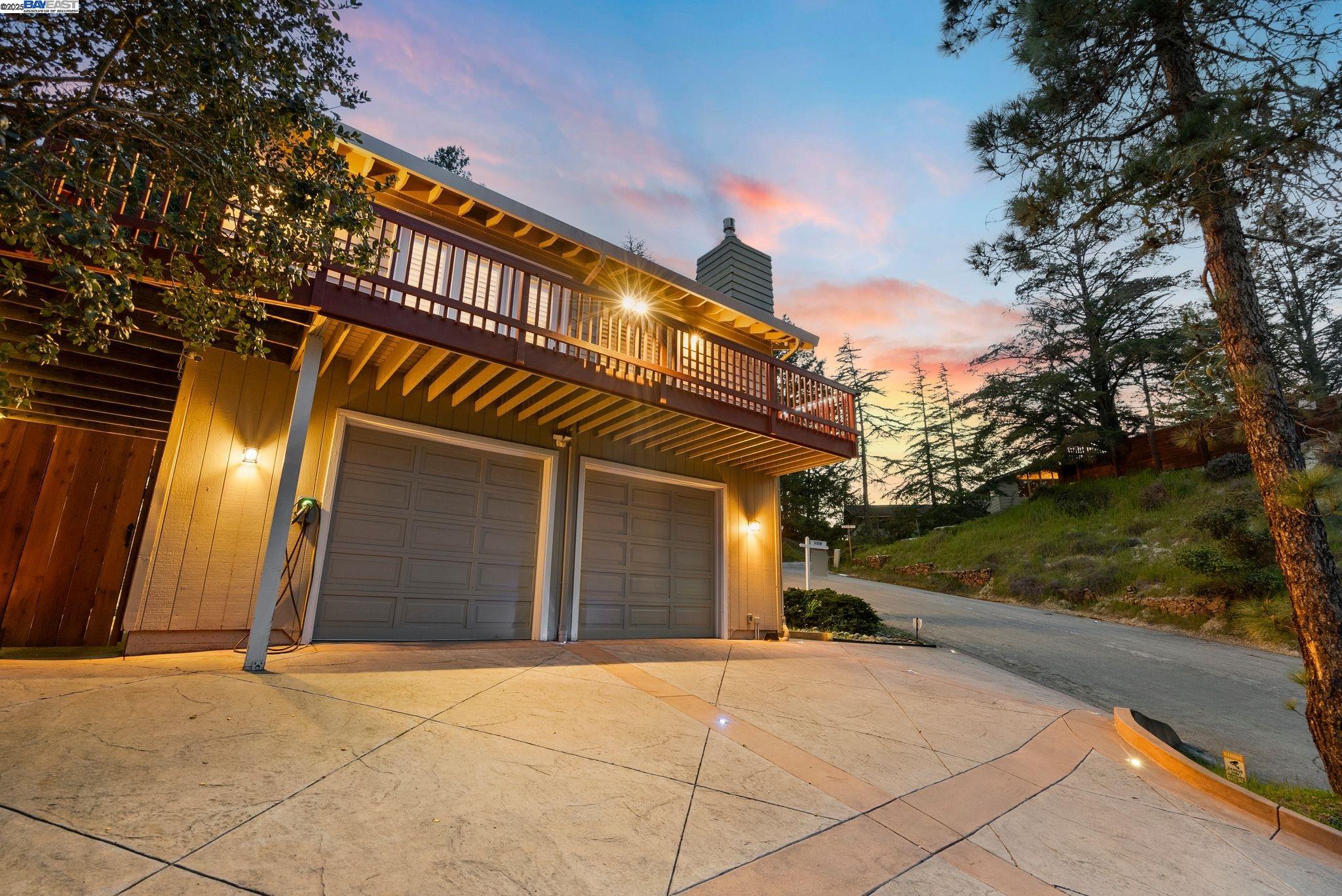 Detail Gallery Image 8 of 60 For 205 Blueberry Dr, Scotts Valley,  CA 95066 - 5 Beds | 4 Baths